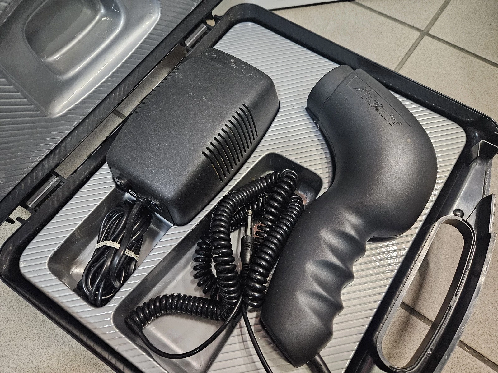 lampa-lecznicza-bioptron-zepterbionic-1-walizka-ean-gtin-7895623145688