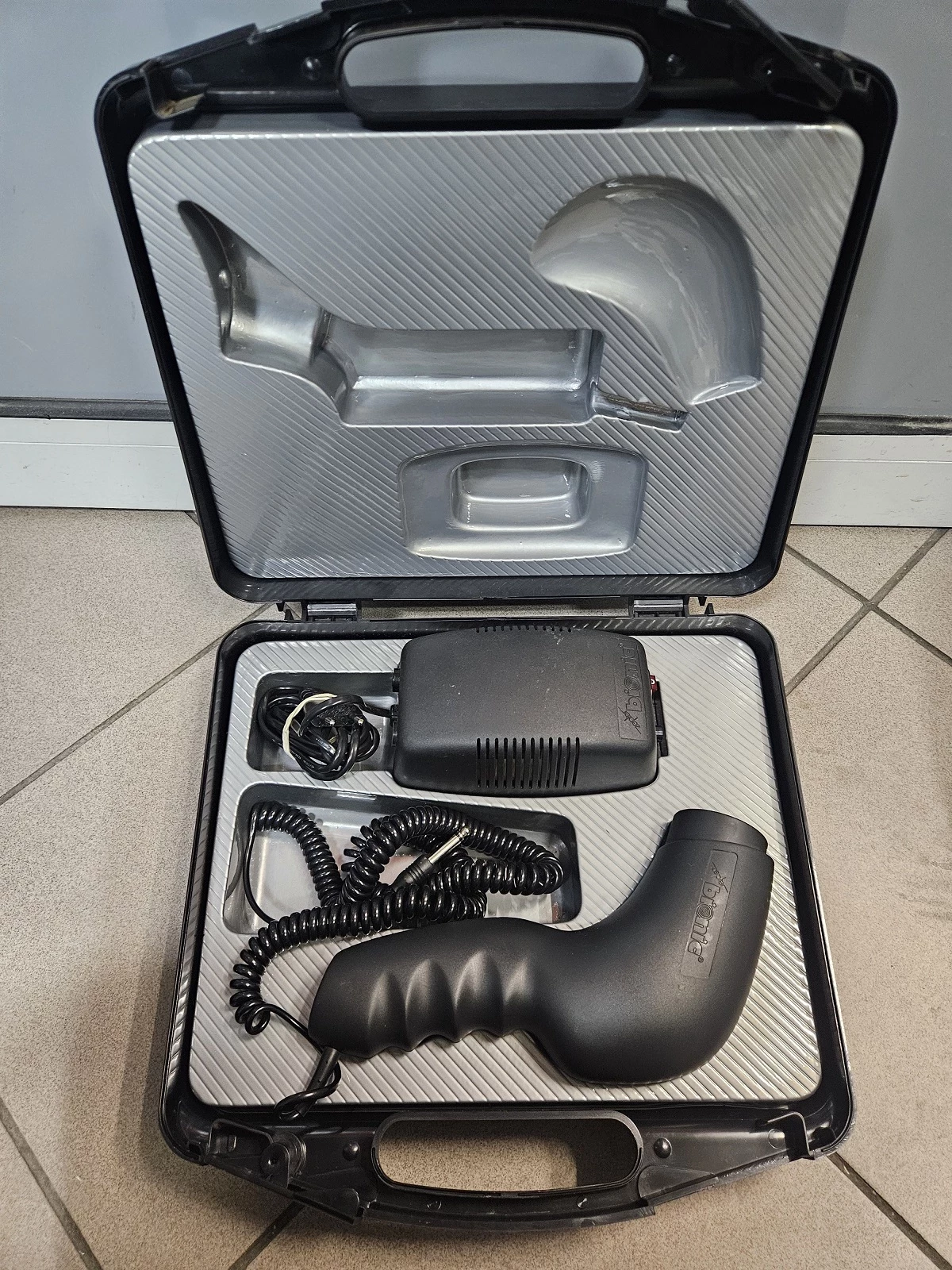 lampa-lecznicza-bioptron-zepterbionic-1-walizka-model-bionic