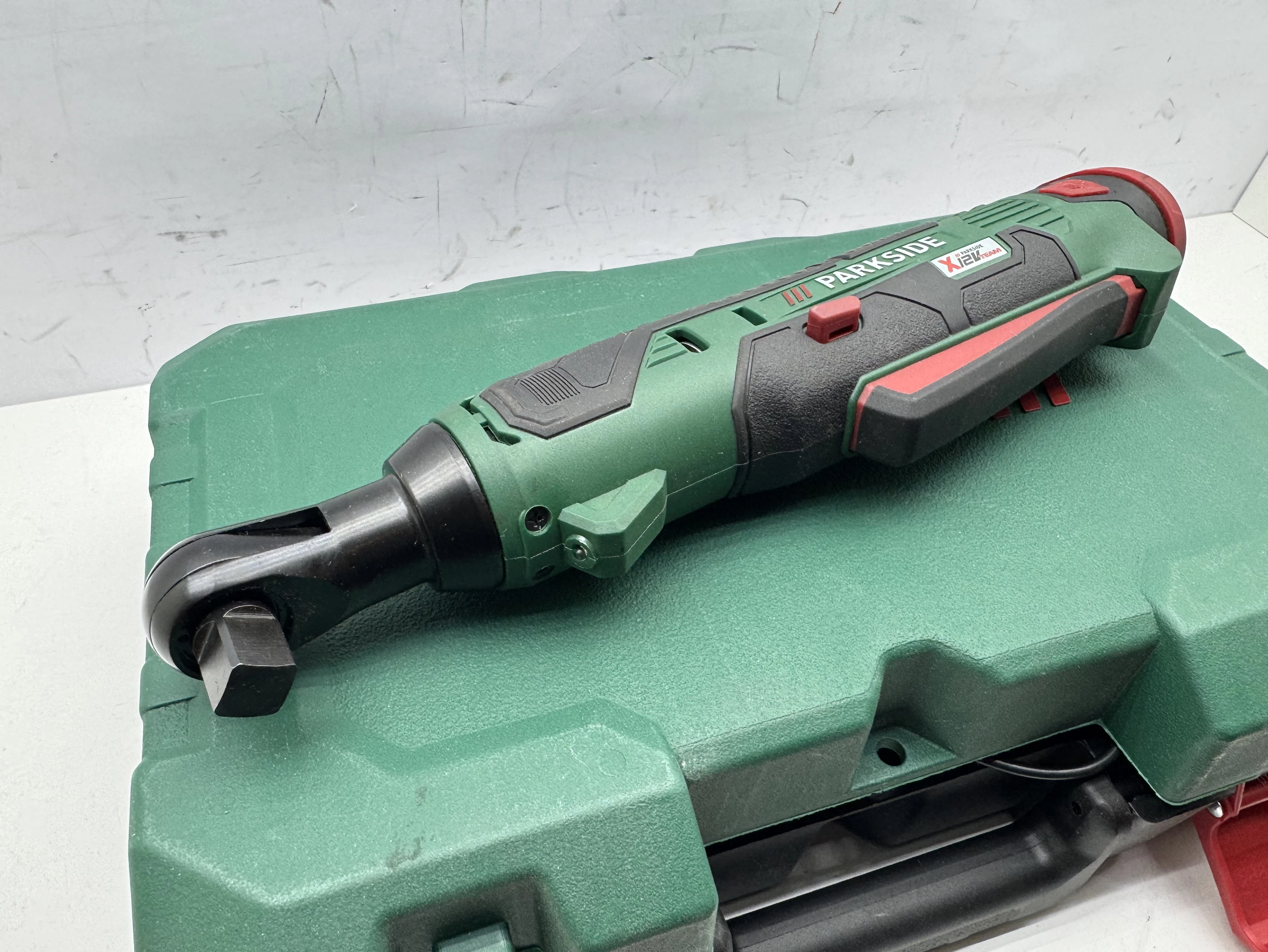 parkside-par-12-b1-12v-akumulatorowa-grzechotka-walizka-napiecie-v-128682-4