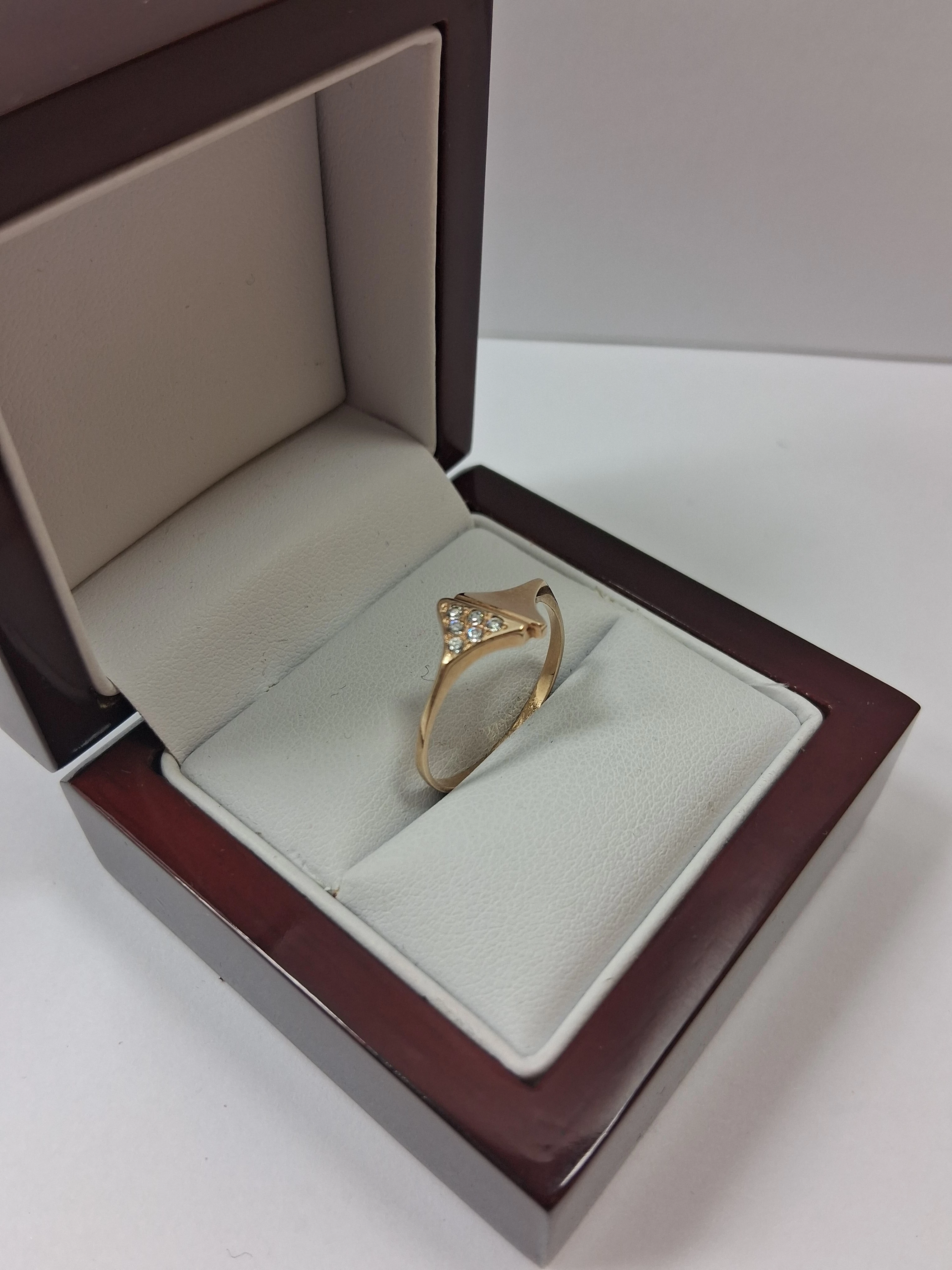 zloty-pierscionek-585-w168-material-15835-2