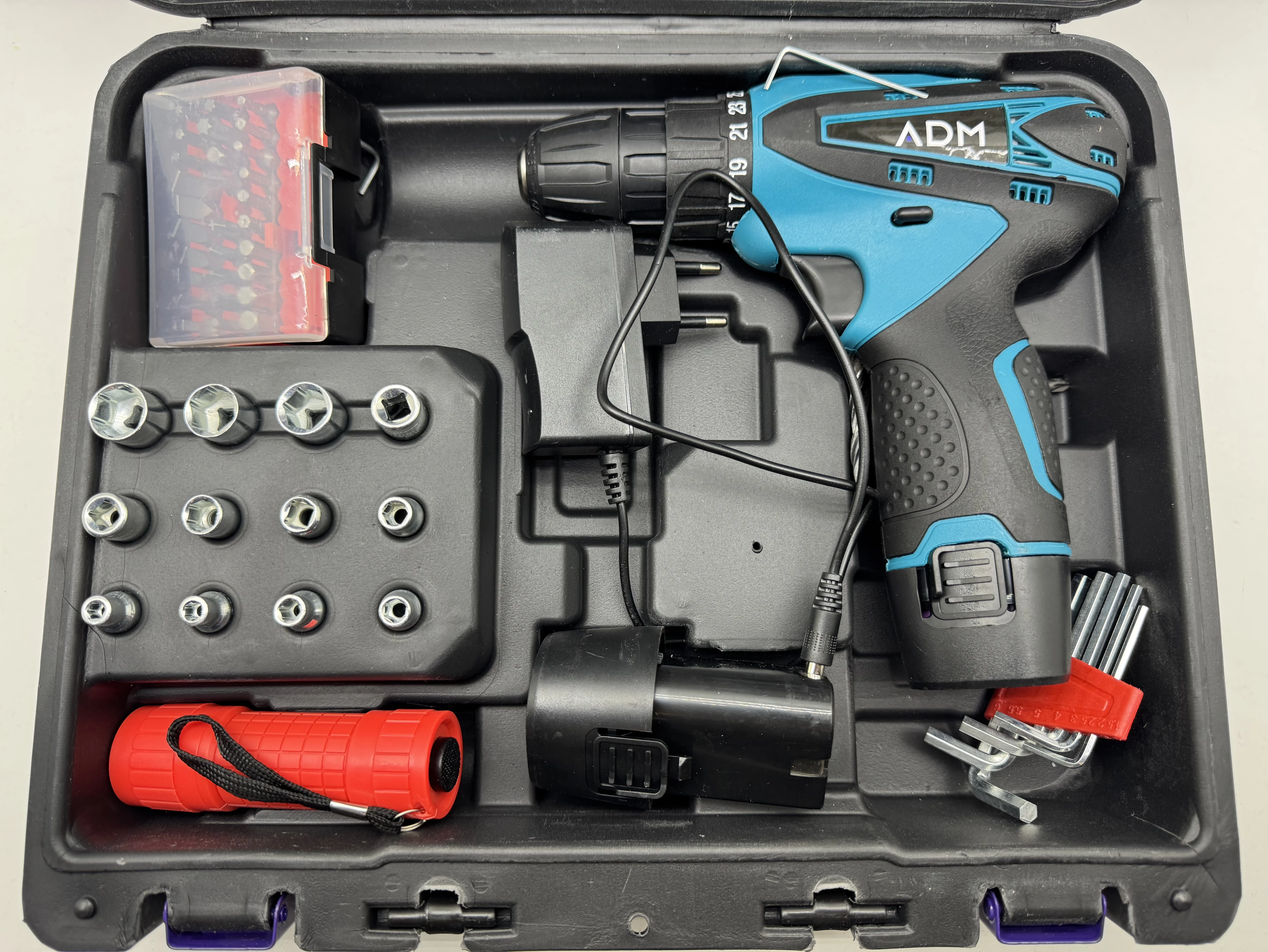 wkretarka-akumulatorowa-36v-2akumulator-2-biegi-led-walizka-zestaw-77-el-ean-gtin-5904826610243