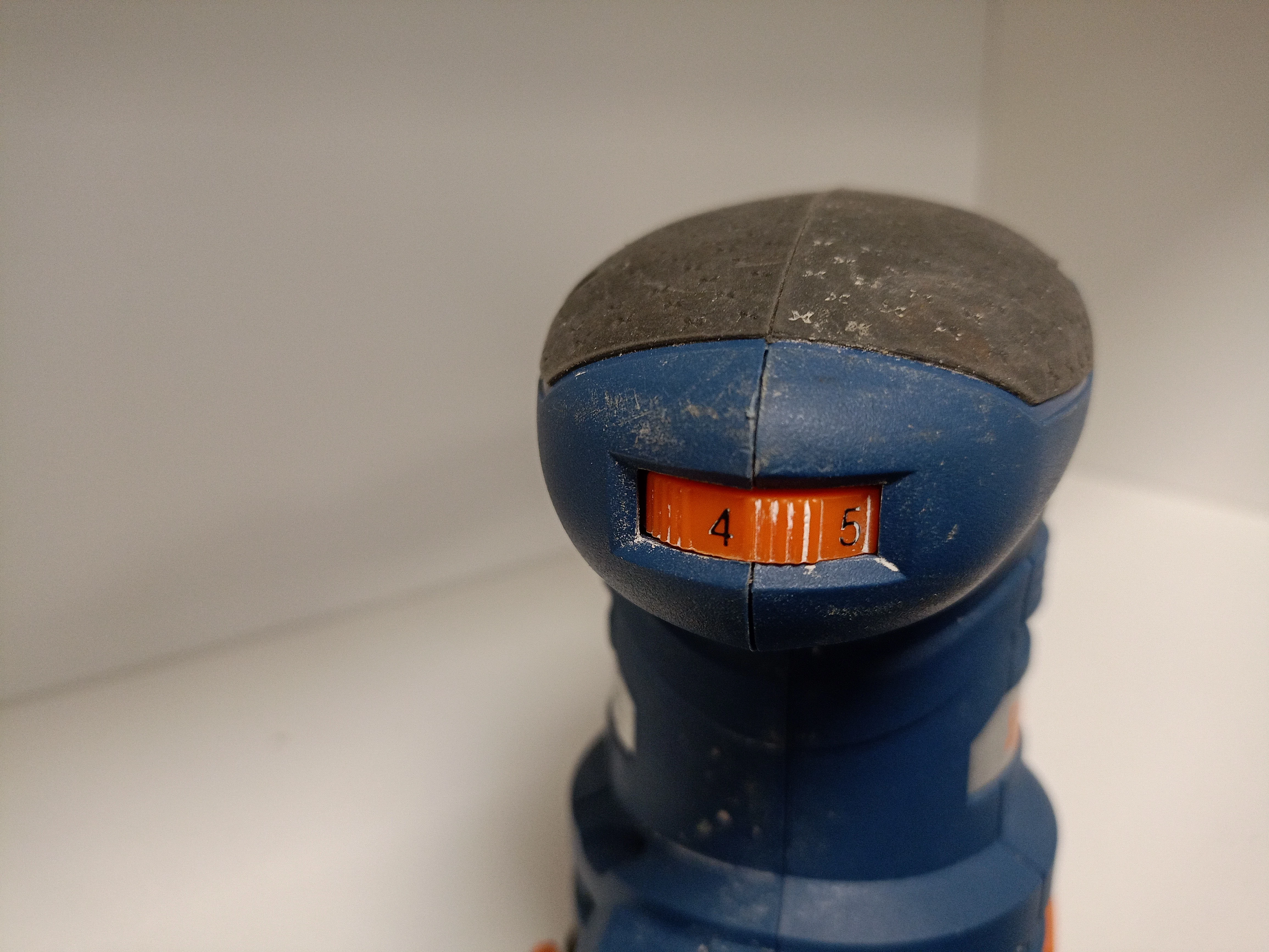 szlifierka-oscylacyjna-dexter-power-nc200es-kod-producenta-nc200es