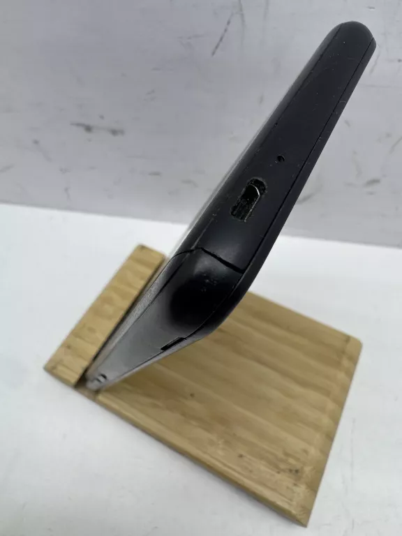 telefon-tcl-403-2gb32gb-przekatna-ekranu-600