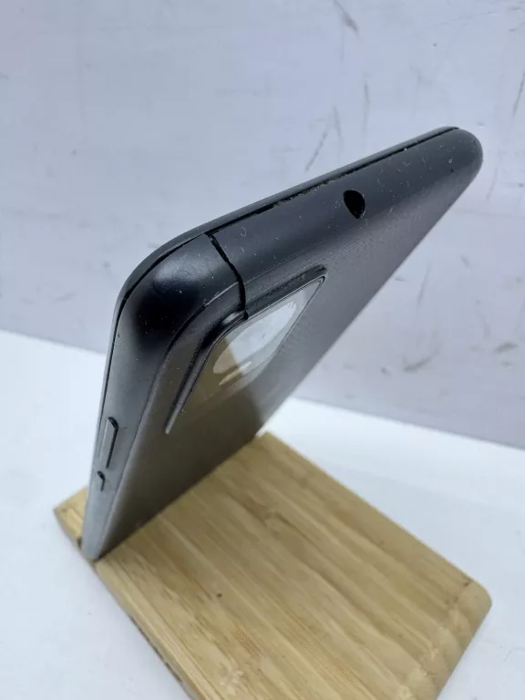 telefon-tcl-403-2gb32gb-kod-producenta-t431d