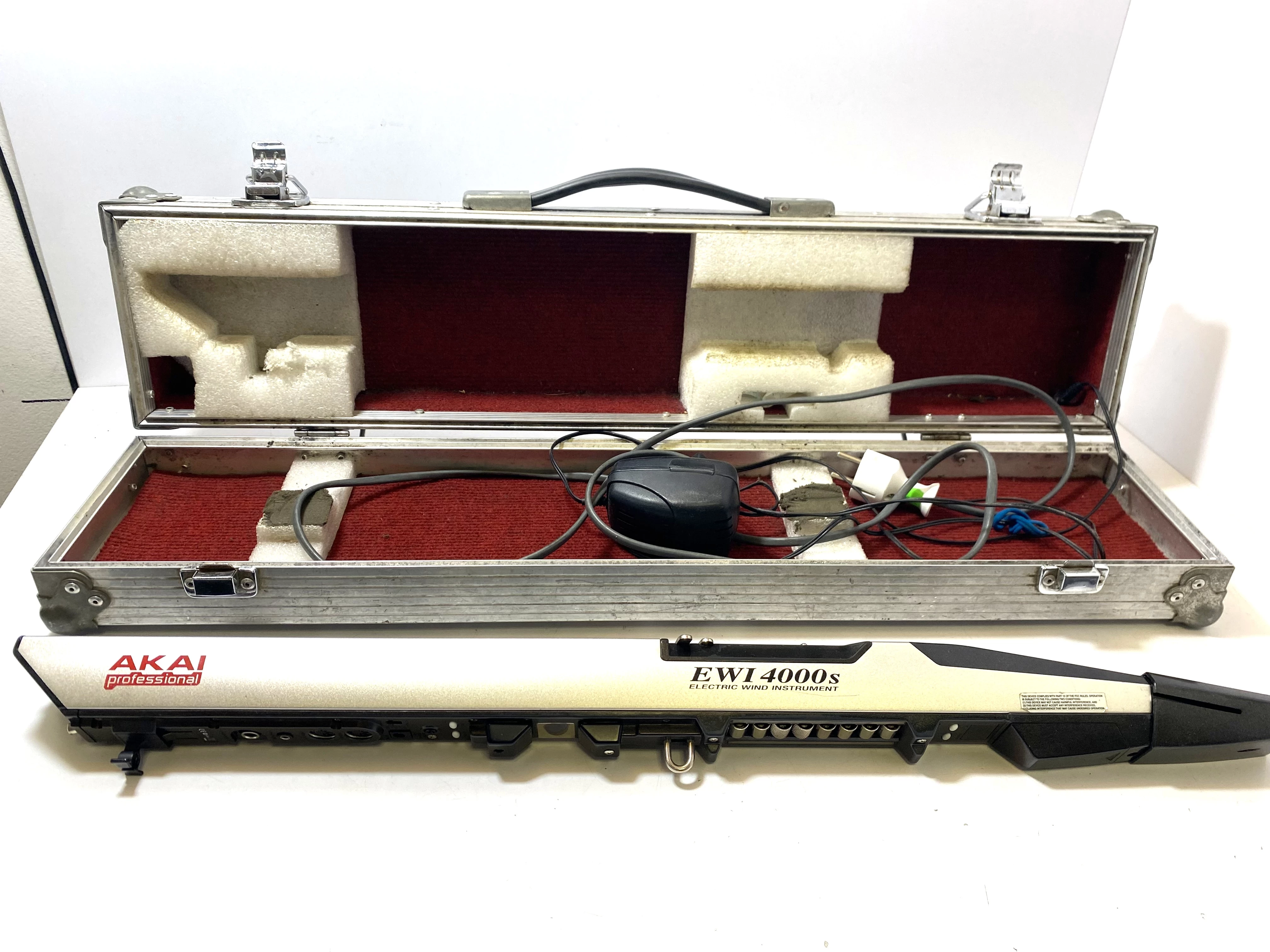 akai-ewi-4000s-saksofon-elektroniczny-z-modulem-brzmieniowym-stan-11323-2