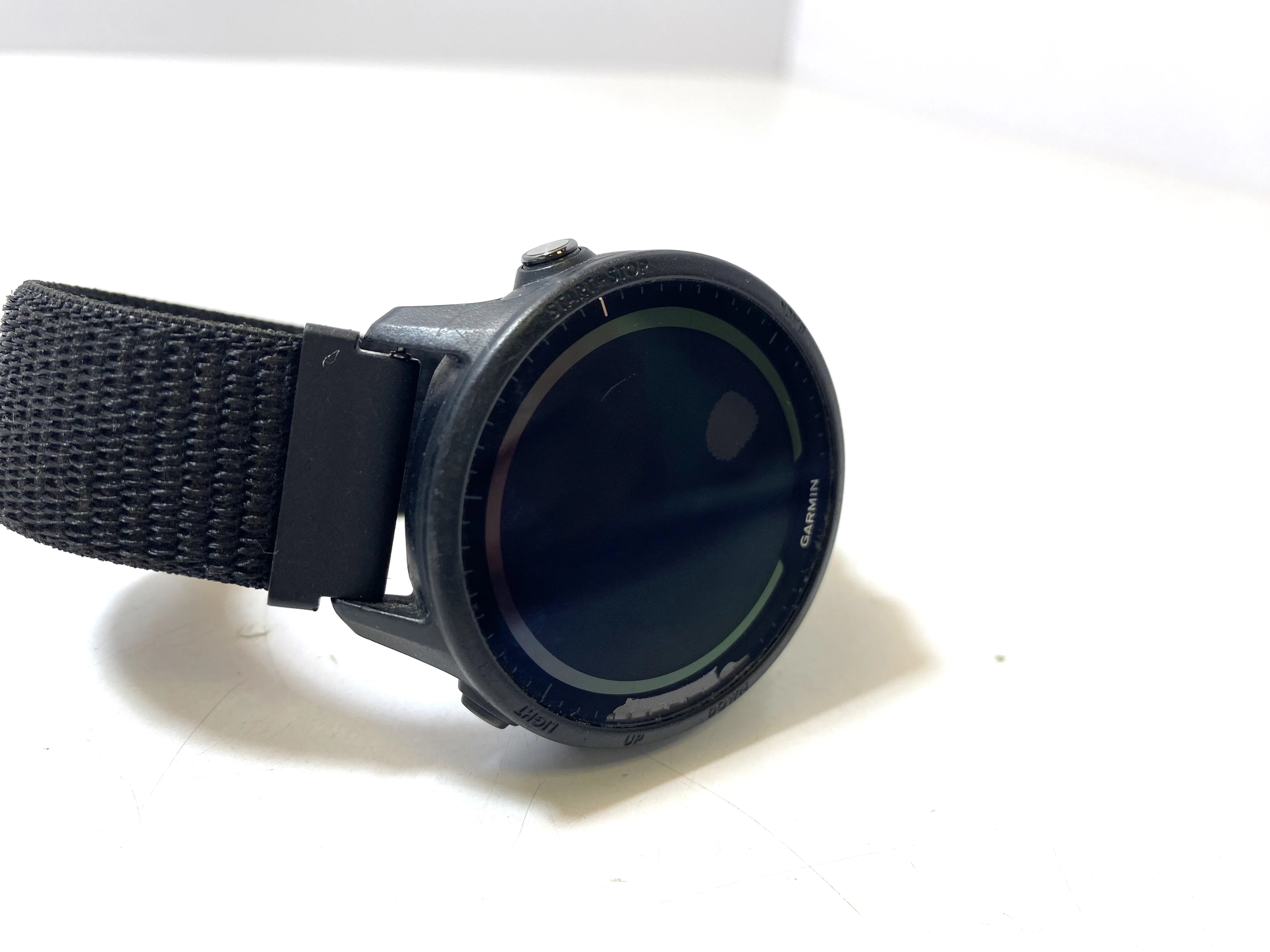 smartwatch-garmin-forerunner-955-solar-uszk-ekran-marka-248811-1945261