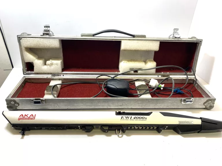 akai-ewi-4000s-saksofon-elektroniczny-z-modulem-brzmieniowym-stan-11323-2
