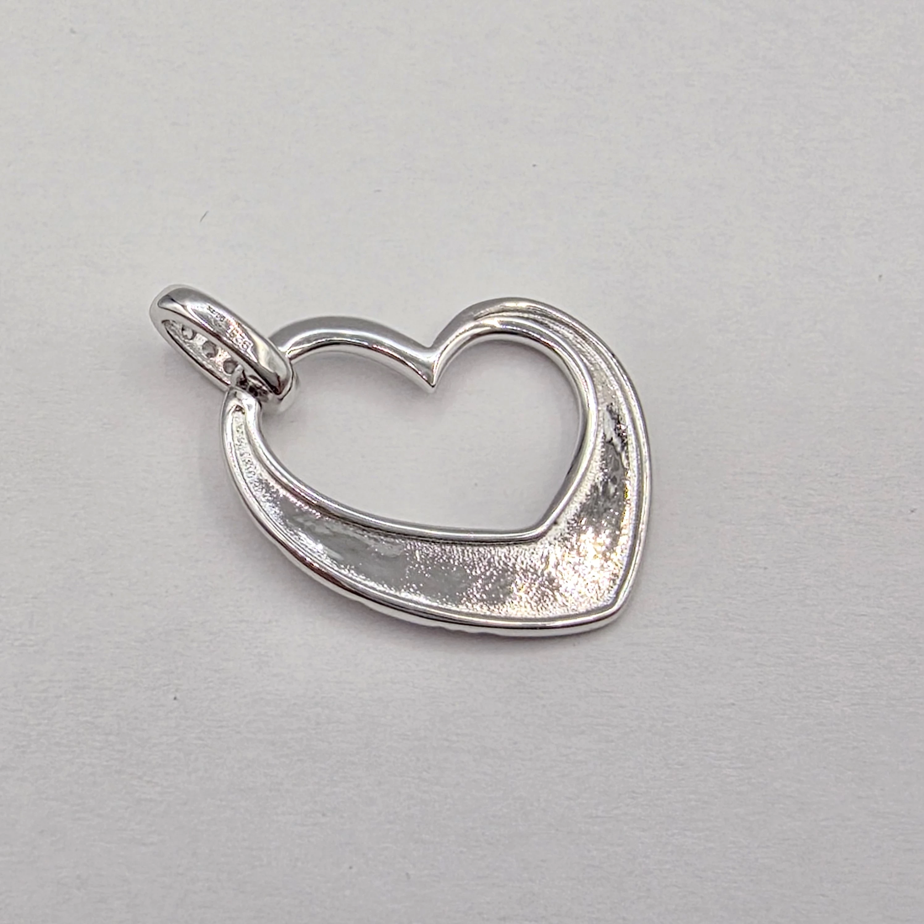 zawieszka-stal-serce-z-napisem-love-gooix-90202444-93100-rodzaj-2205-16