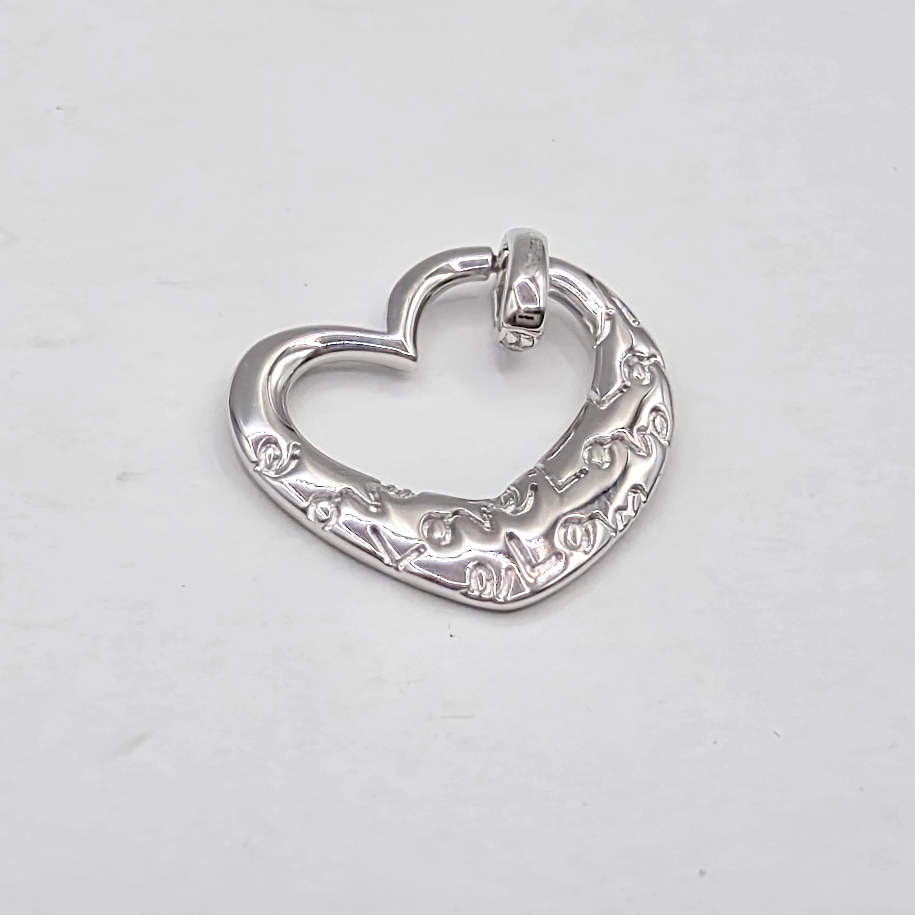 zawieszka-stal-serce-z-napisem-love-gooix-90202444-93100-stan-11323-2