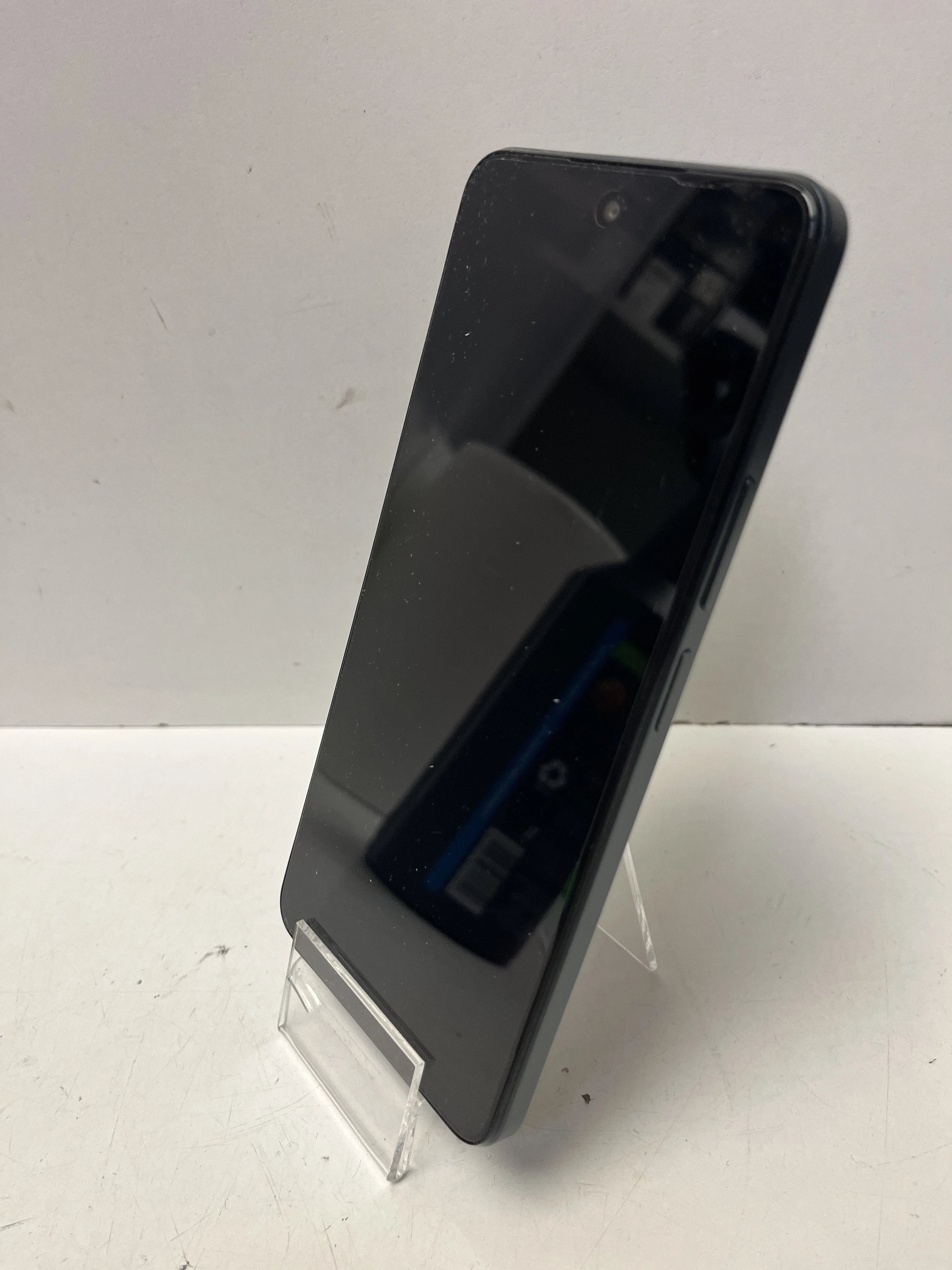 telefon-realme-p3-lite-8256gb-stan-11323-2