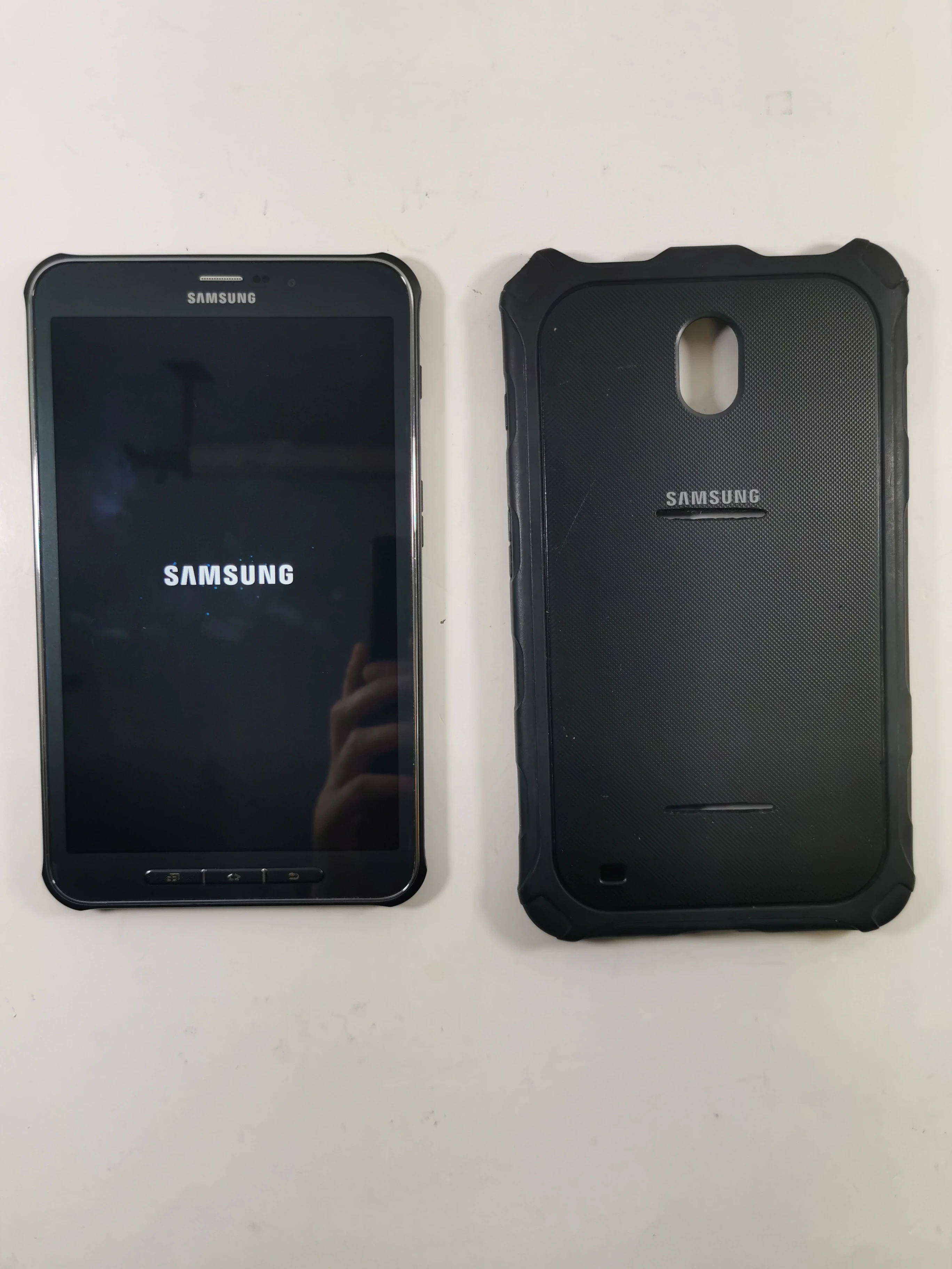 tablet-samsung-galaxy-tab-active-ean-gtin-8806086535830