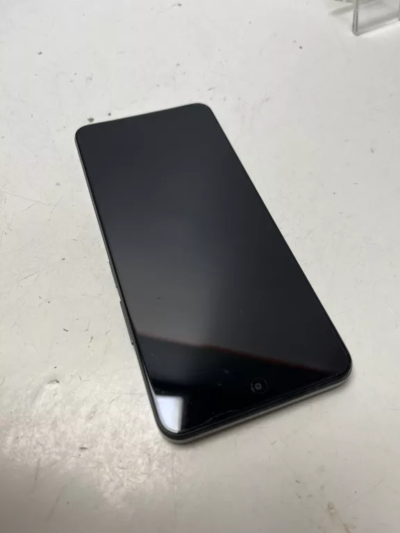 telefon-realme-p3-lite-8256gb-pamiec-ram-202865-214113