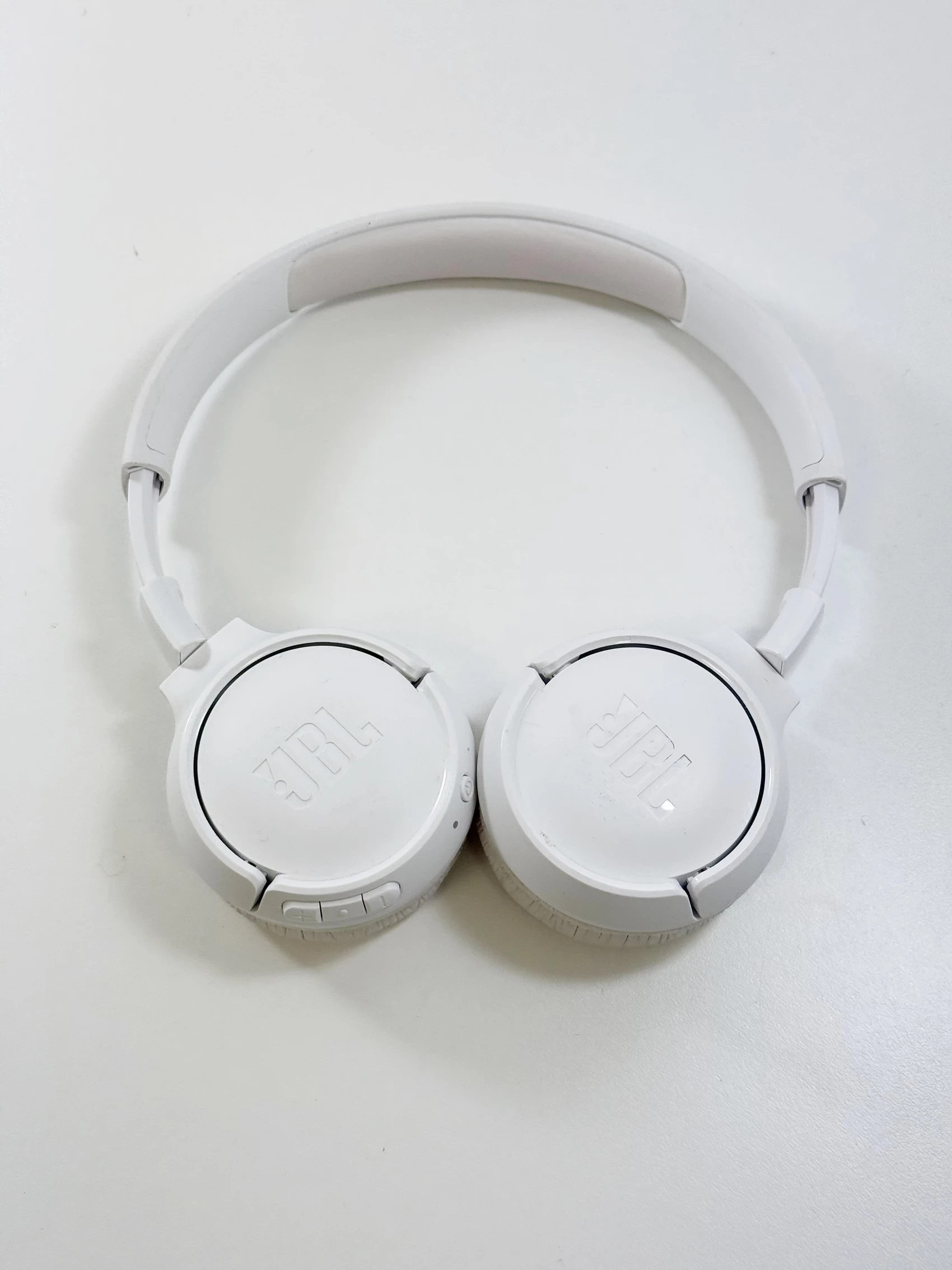 sluchawki-jbl-tune-520bt-krupowki-75-zakopane