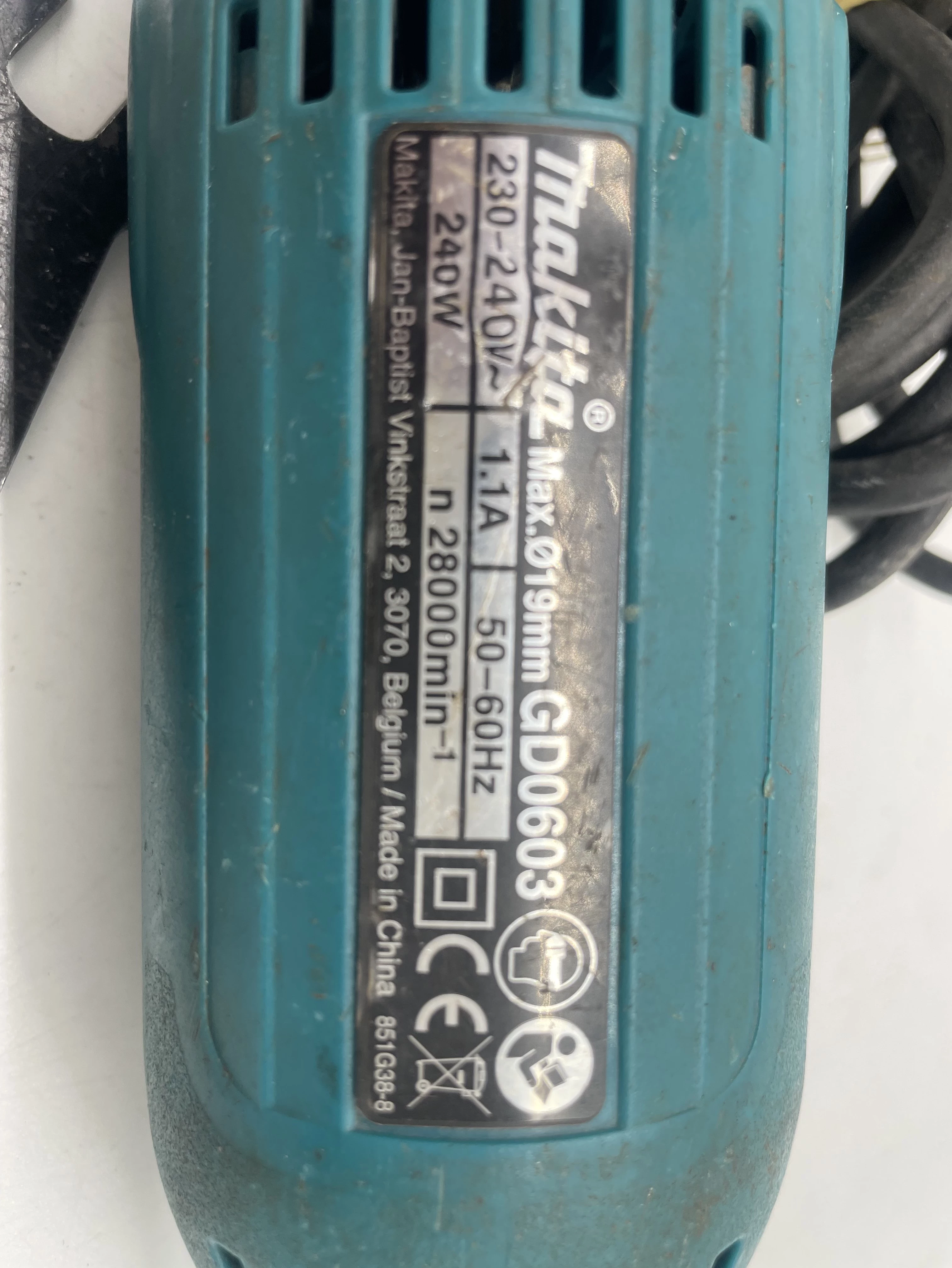 szlifierka-wielofunkcyjna-sieciowe-makita-gd0603-240-w-230-v-stan-11323-2