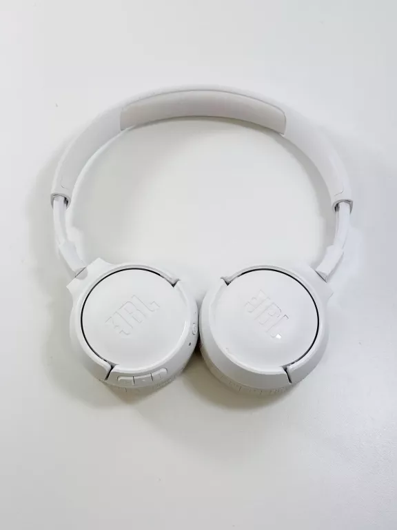 sluchawki-jbl-tune-520bt-krupowki-75-zakopane