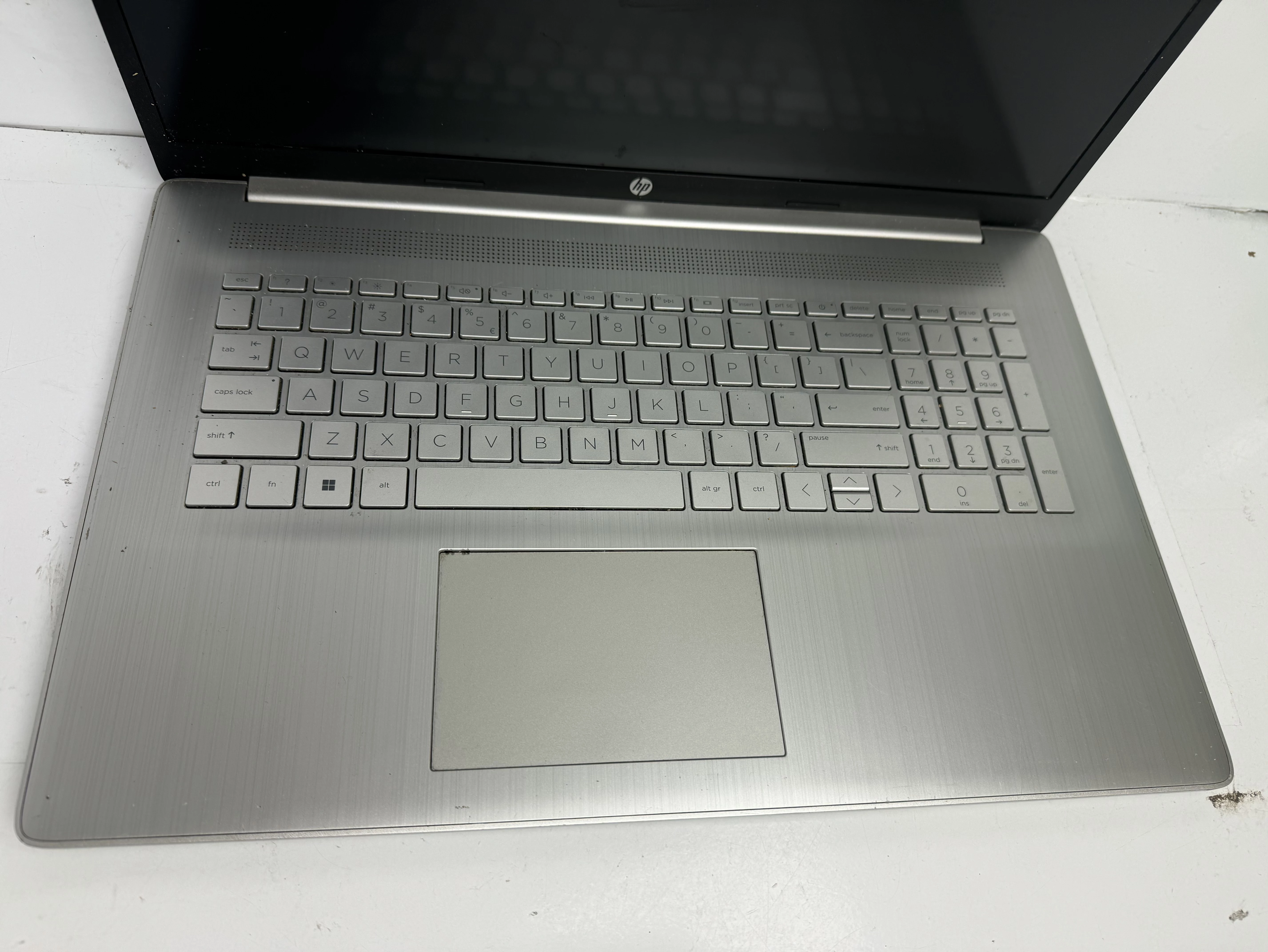 laptop-hp-17-cn0121nw-11th-gen-i3-1115g4-300-ghz-zasilacz-i-mysz-seria-procesora-4366-1862377