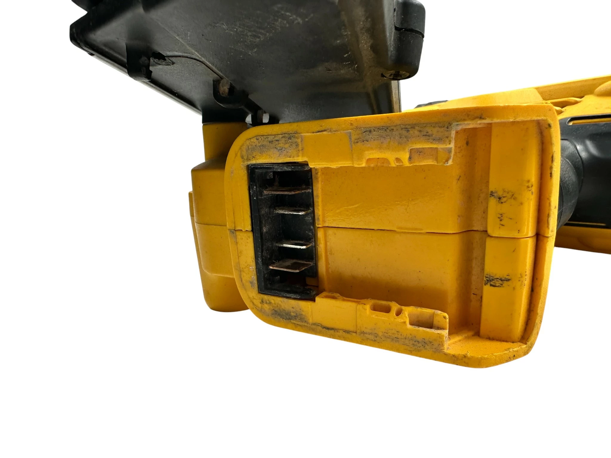 gwozdziarka-do-wykonczen-dewalt-dcn695p2-18v-50-90mm-maksymalna-dlugosc-gwozdzizszywek-57