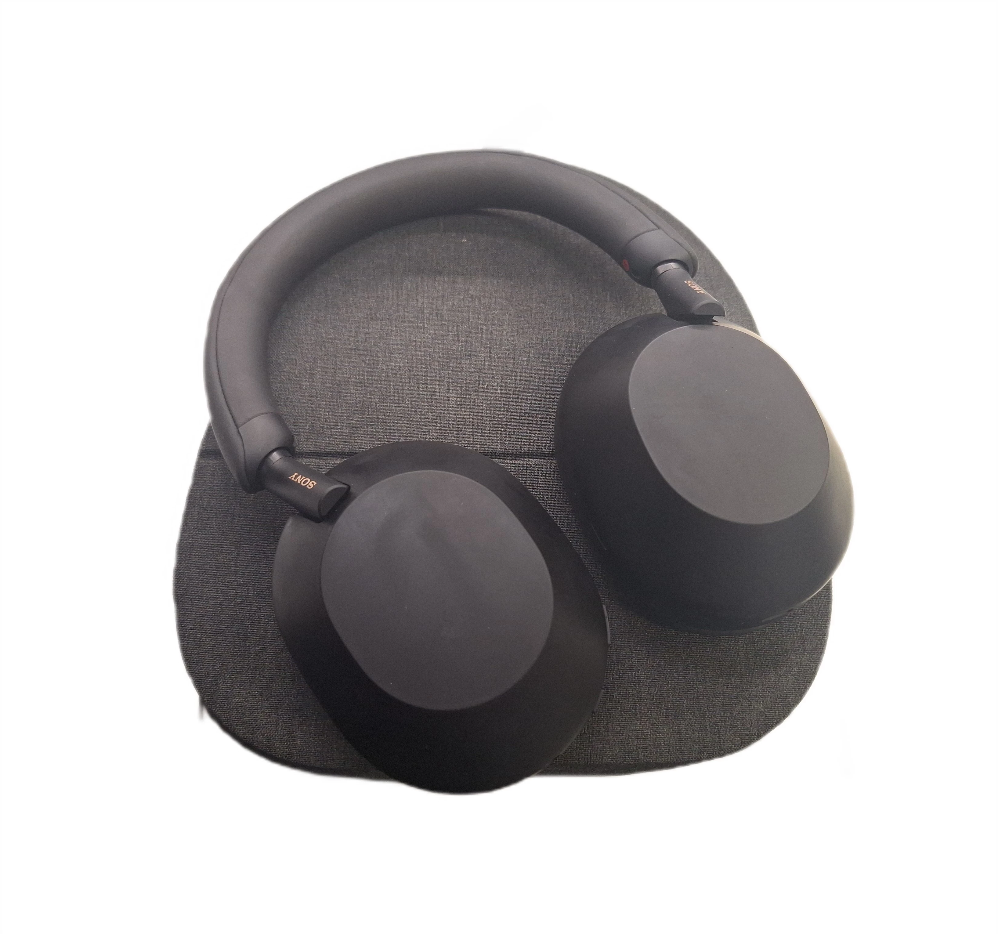 sluchawki-bezprzewodowe-wokoluszne-sony-wh-1000xm5-pradzynskiego-34-wroclaw