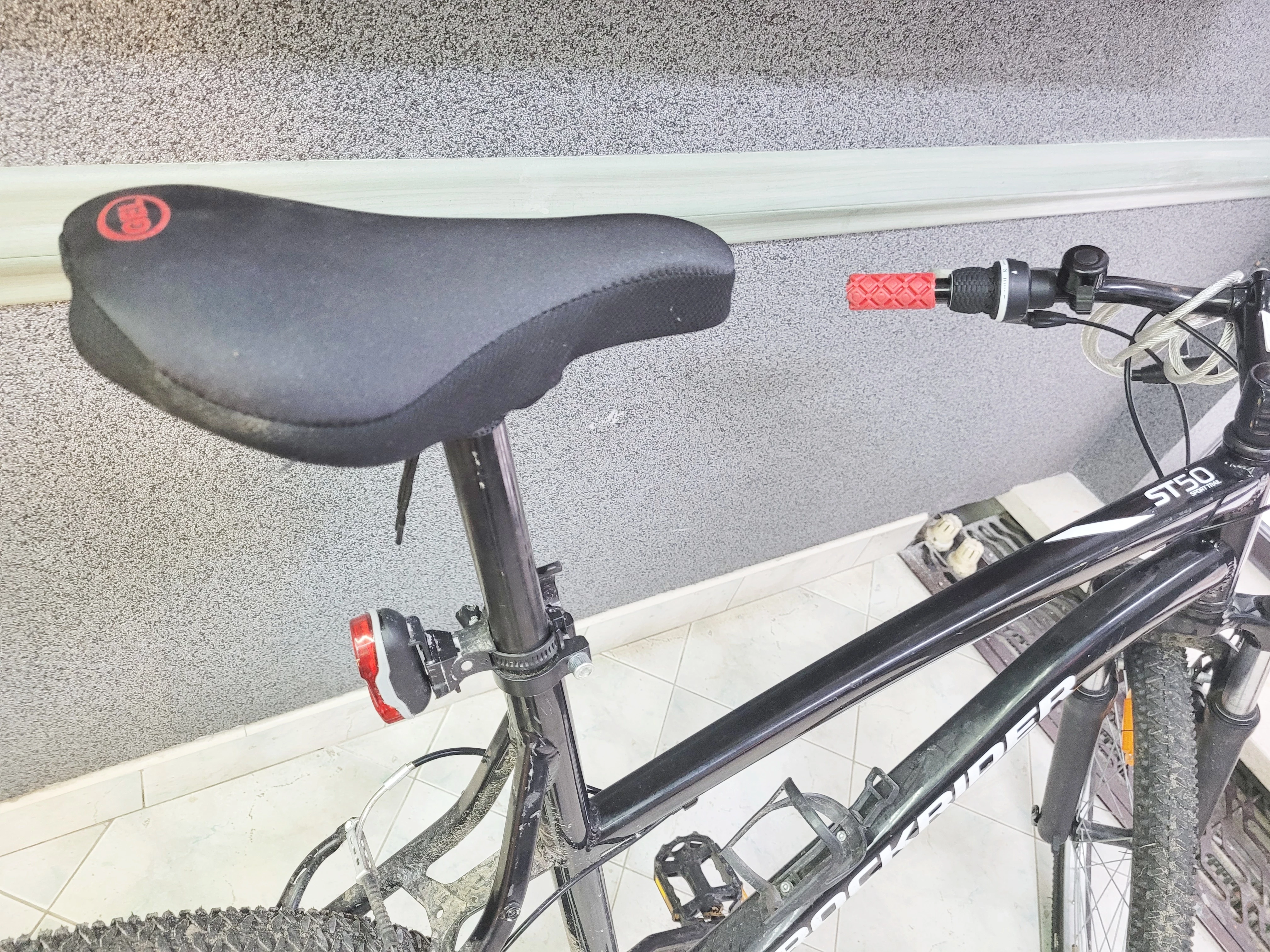 rower-rockrider-st50-rama-20-kola-26-ean-gtin-3608409854445