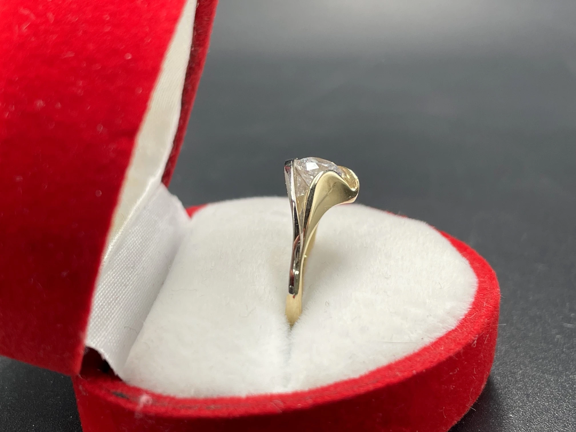 zloty-pierscionek-proby-585-z-cyrkonia-rodzaj-2205-16