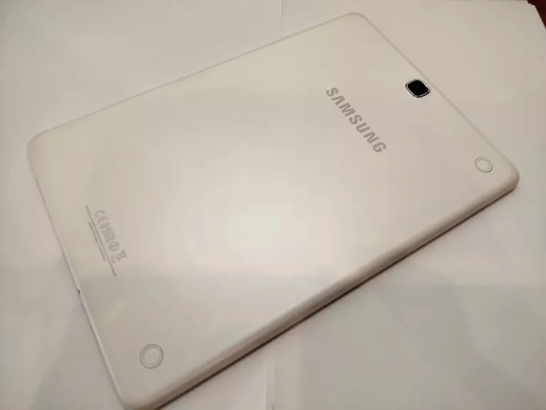 tablet-samsung-galaxy-tab-a-sm-t555-ean-gtin-8806086981361