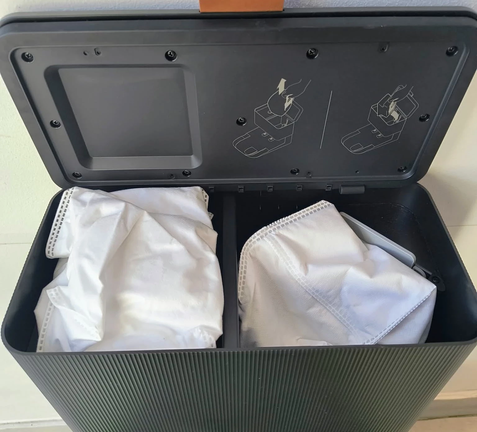 odkurzacz-irobot-roomba-combo-j7-kolor-dominujacy-129357-3