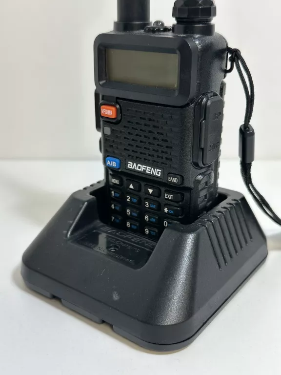 radiotelefon-baofeng-uv-5r-5w-eu-krotkofalowka-radio-fm-gw-ean-gtin-5903815492617