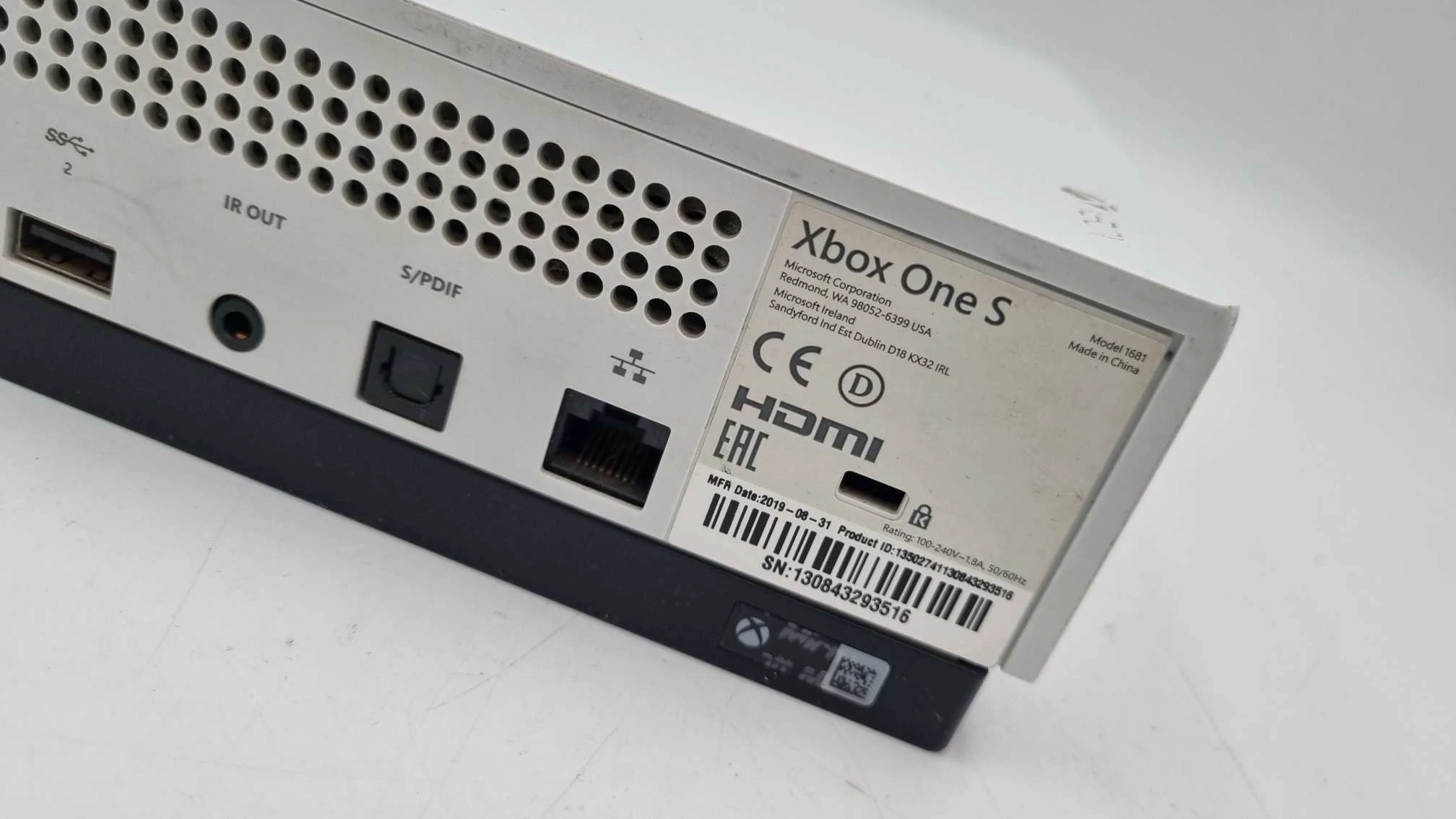 konsola-xbox-one-s-1tb-model-1681-kpl-dysk-wbudowana-pamiec-5179-352249