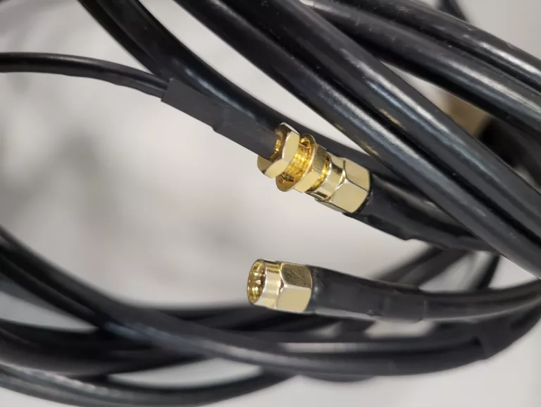 antena-do-internetu-lte-okablowanie-stan-11323-2