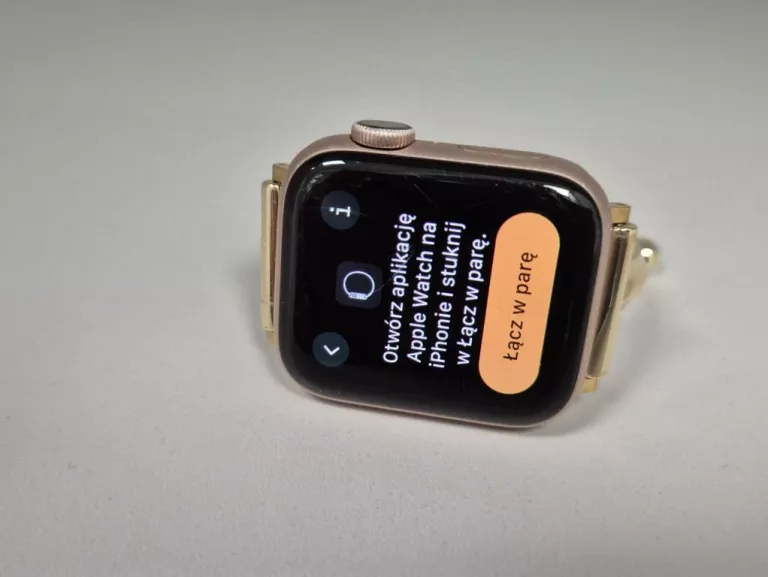 smartwatch-apple-watch-series-4-40-mm-model-249460-1646256