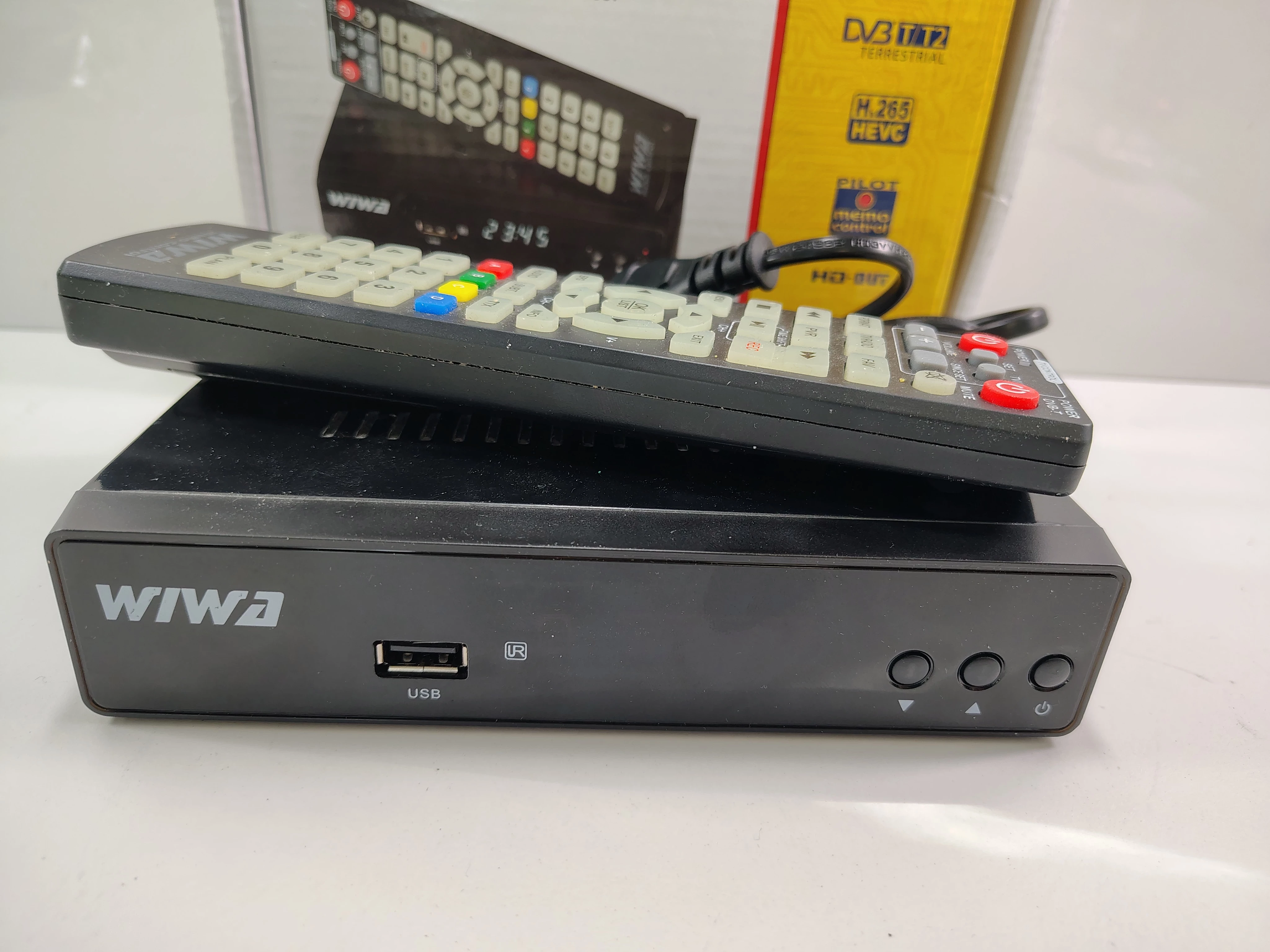 tuner-telewizji-dvbt-wiwa-h265-grochowska-8385-poznan-ska-x