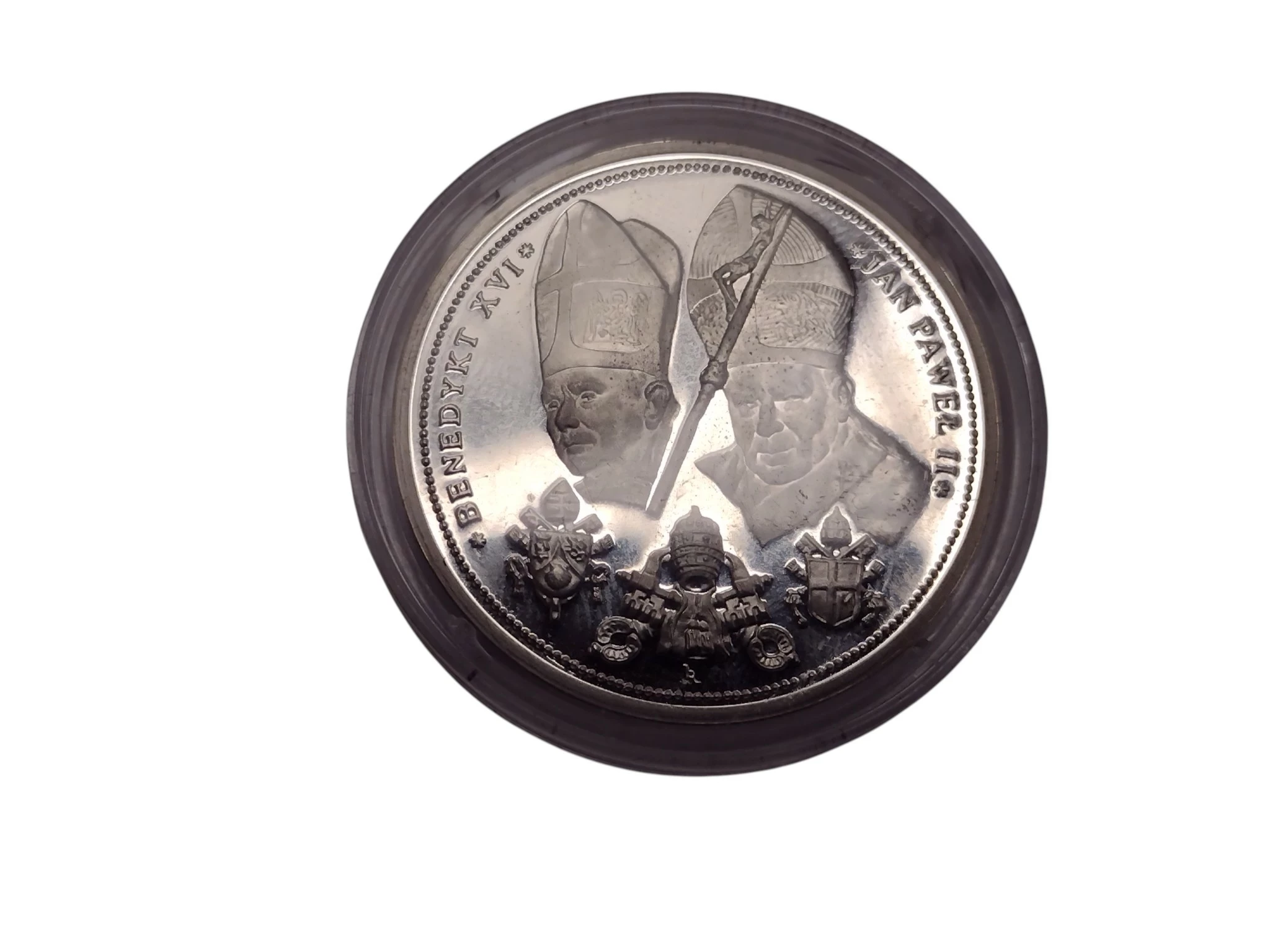 srebrny-medal-jan-pawel-ii-i-benedykt-xvi-1920-2005-konopnickiej-25-przeworsk-tsc2-sj