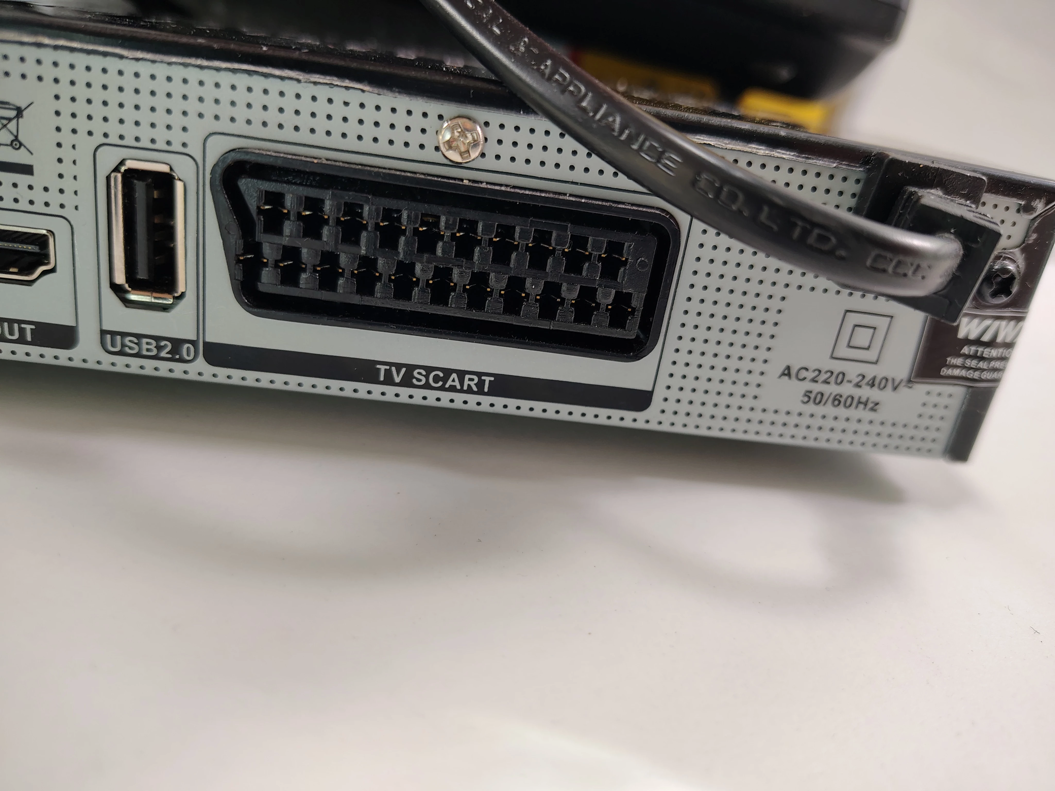 tuner-telewizji-dvbt-wiwa-h265-model-lite