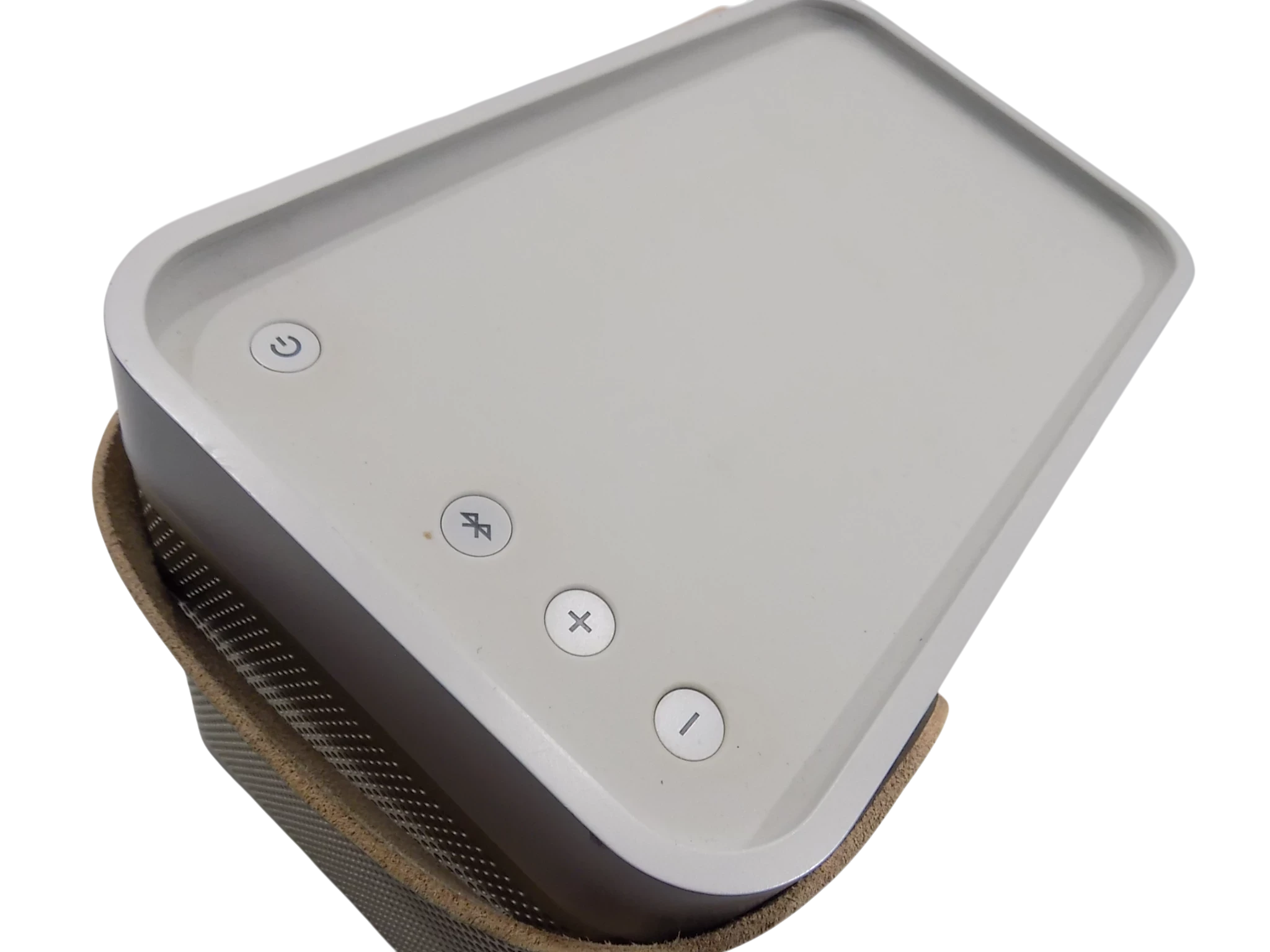 glosnik-przenosny-bluetooth-bang-olufsen-beolit-bezowy-stan-11323-2