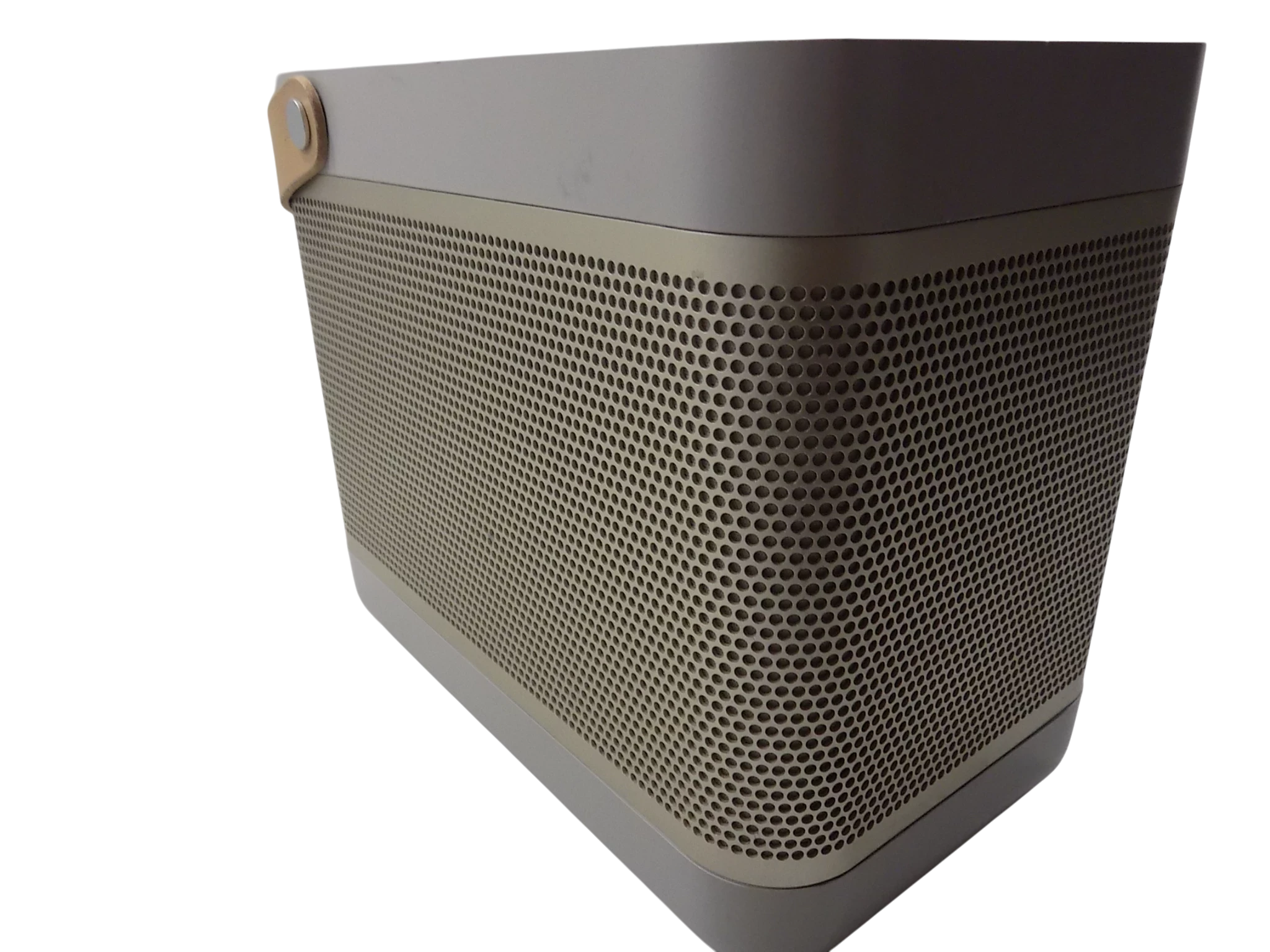 glosnik-przenosny-bluetooth-bang-olufsen-beolit-bezowy-kolor-249512-1647413