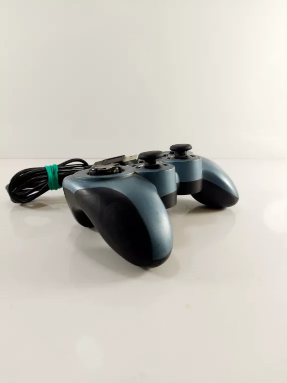 pad-przewodowy-logitech-rumblepad-2-kompatybilne-platformy-210650-1