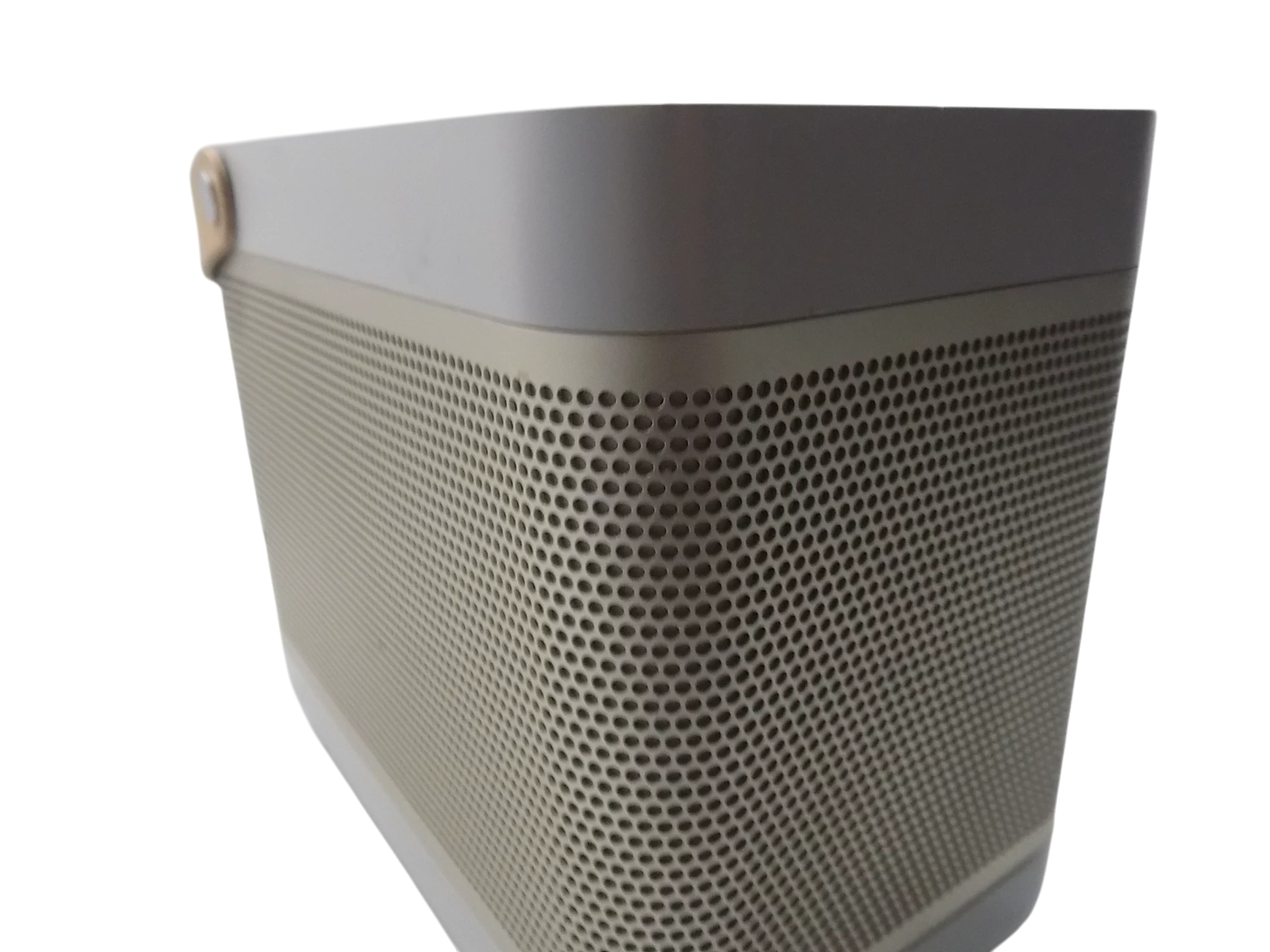 glosnik-przenosny-bluetooth-bang-olufsen-beolit-bezowy-zasilanie-209202-1769410