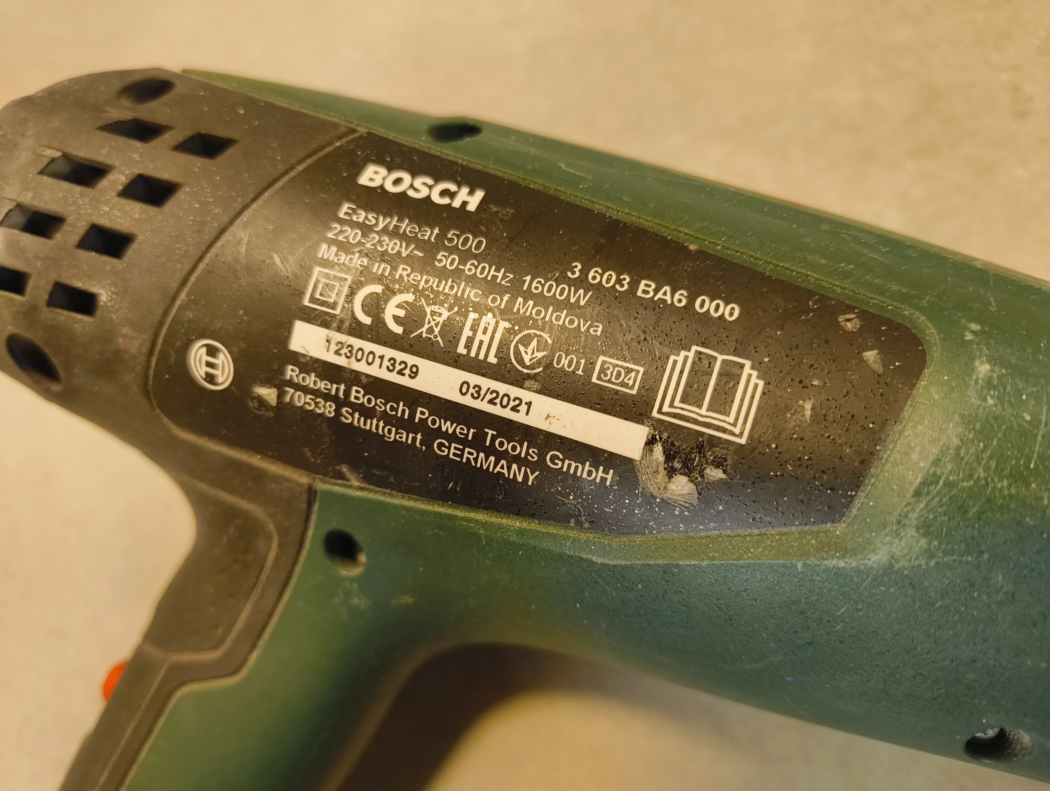 opalarka-bosch-easyheat-500-wydatek-powietrza-450