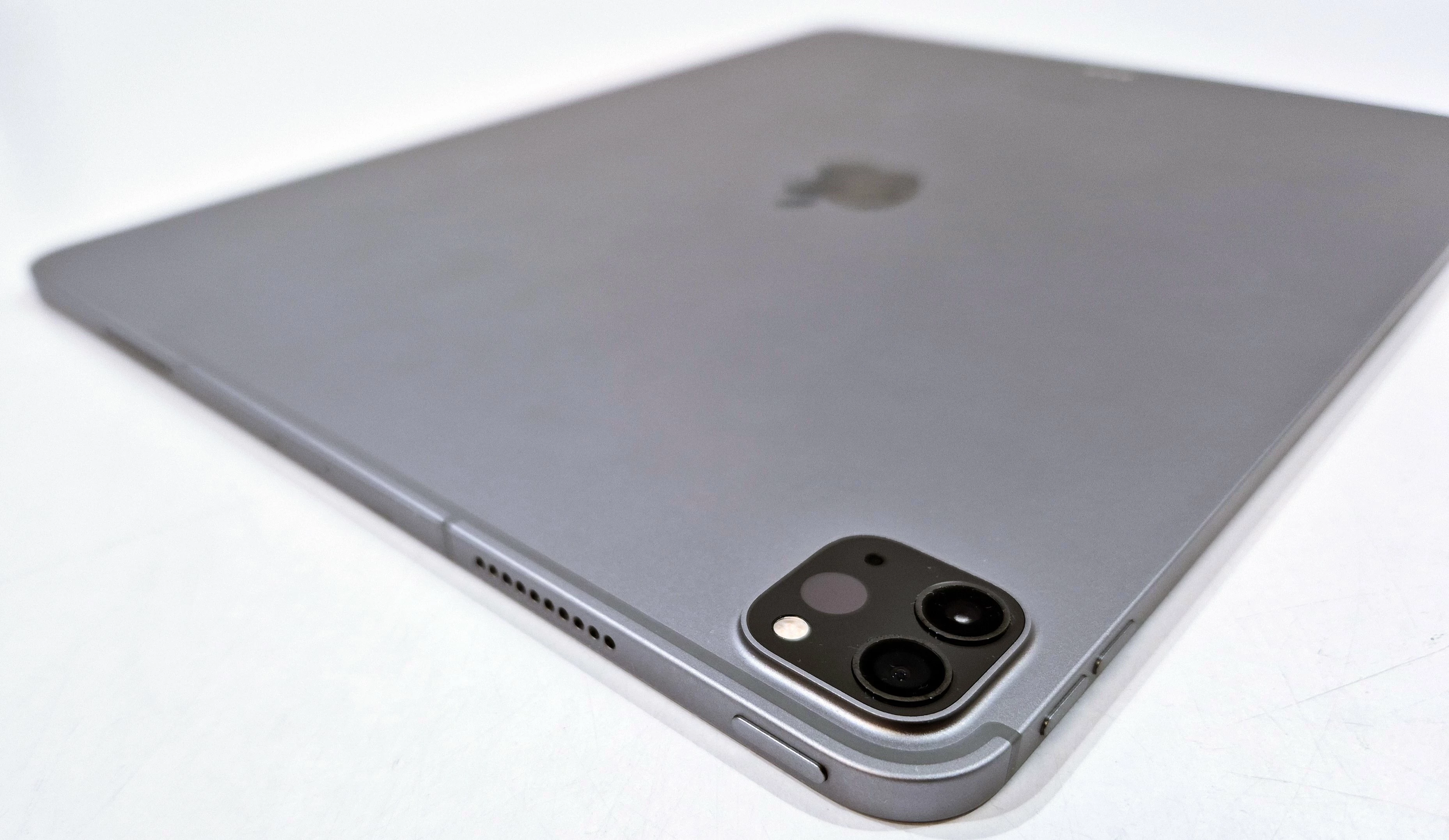 tablet-apple-ipad-pro-129-6th-gen-129-8-gb128-gb-model-tabletu-249459-1682118