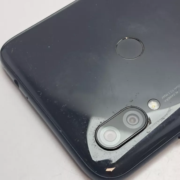 telefon-xiaomi-redmi-7-wbudowana-pamiec-202869-214193