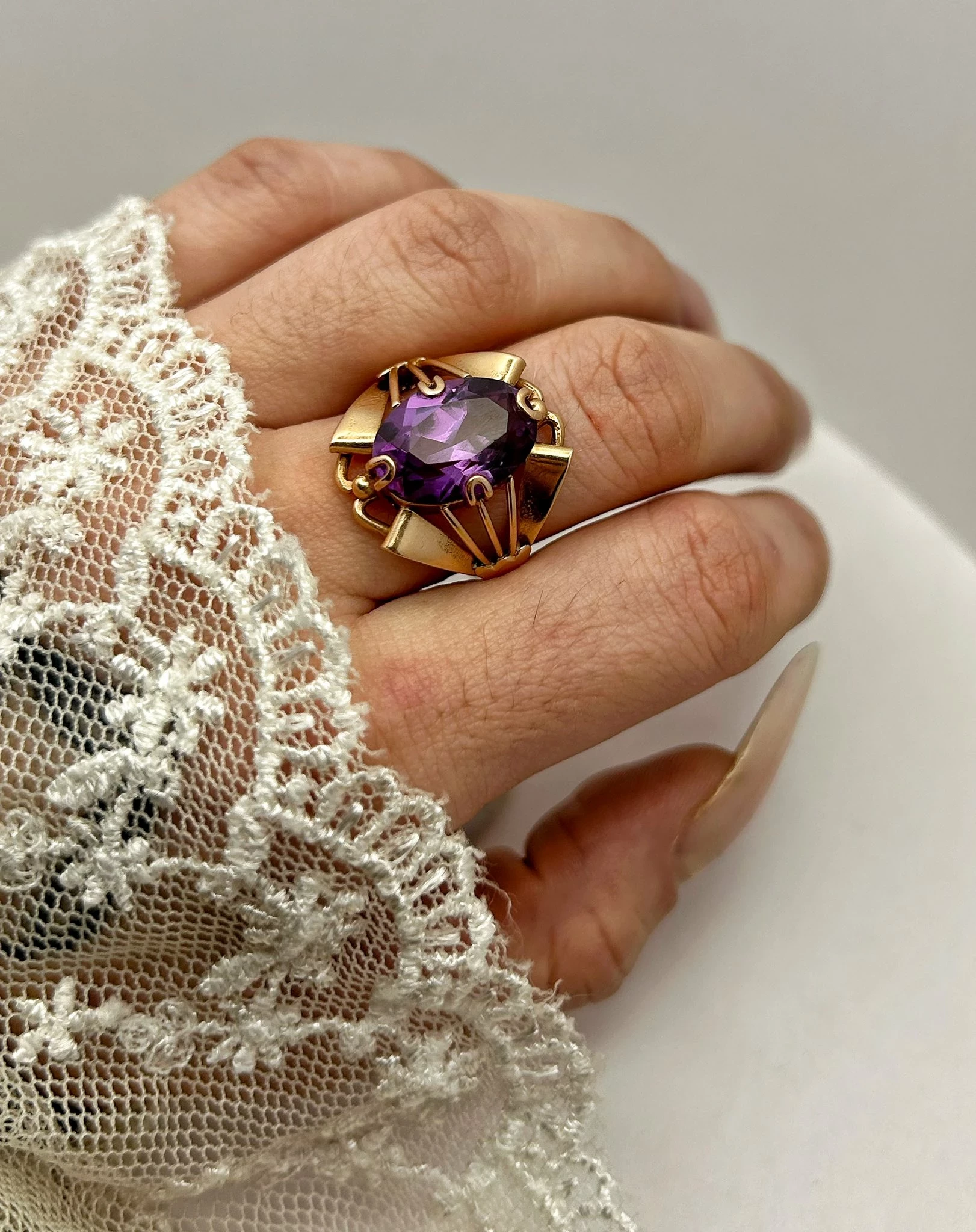 wyrob-jubilerski-uzywany-1x-zloty-pierscien-z-fioletowym-oczkiem-orla-11-sosnowiec