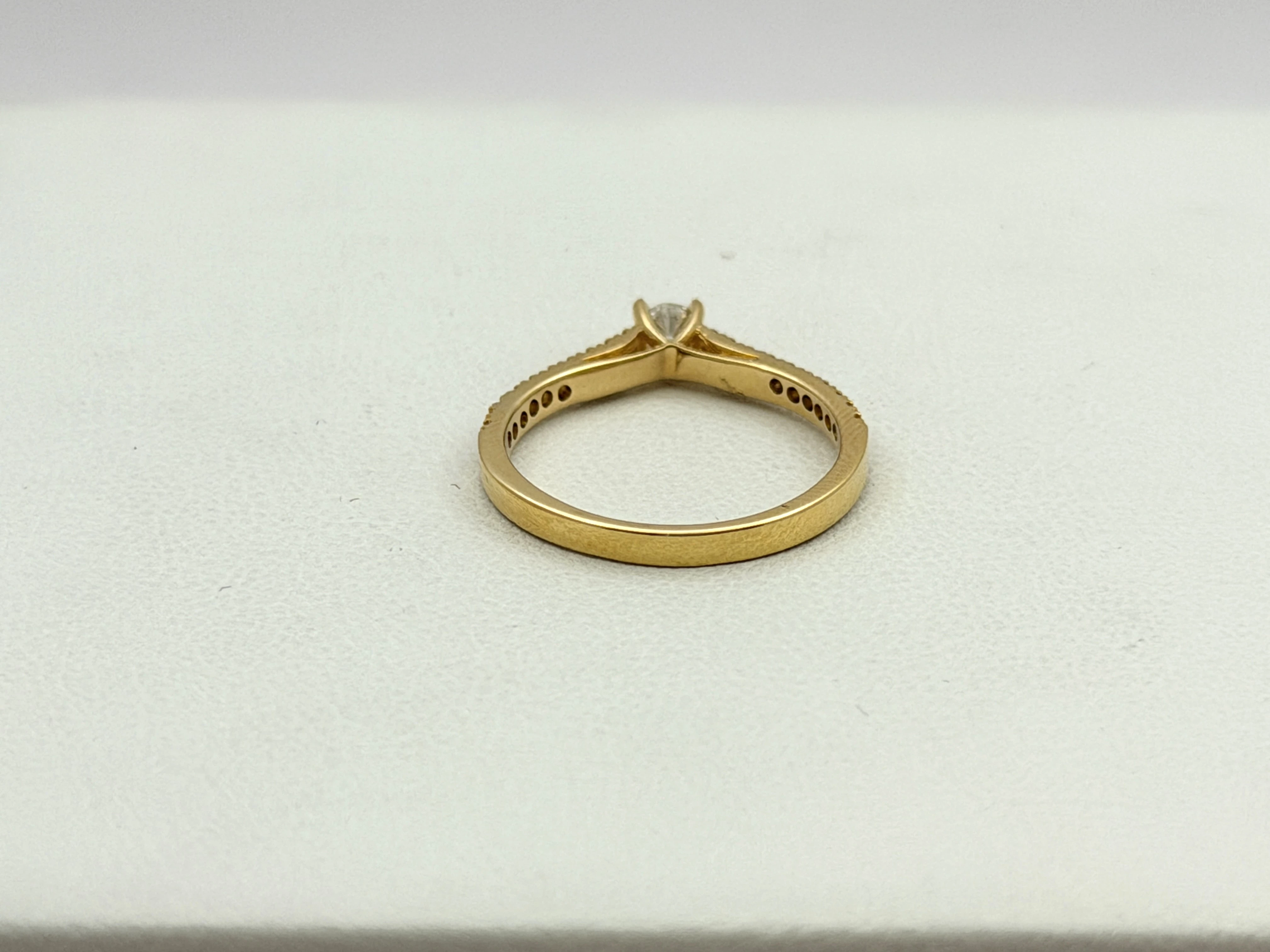 zloty-pierscionek-z-diamentami-009ct019ct-750-18k-r8-174g-wlotowa-5b-krakow