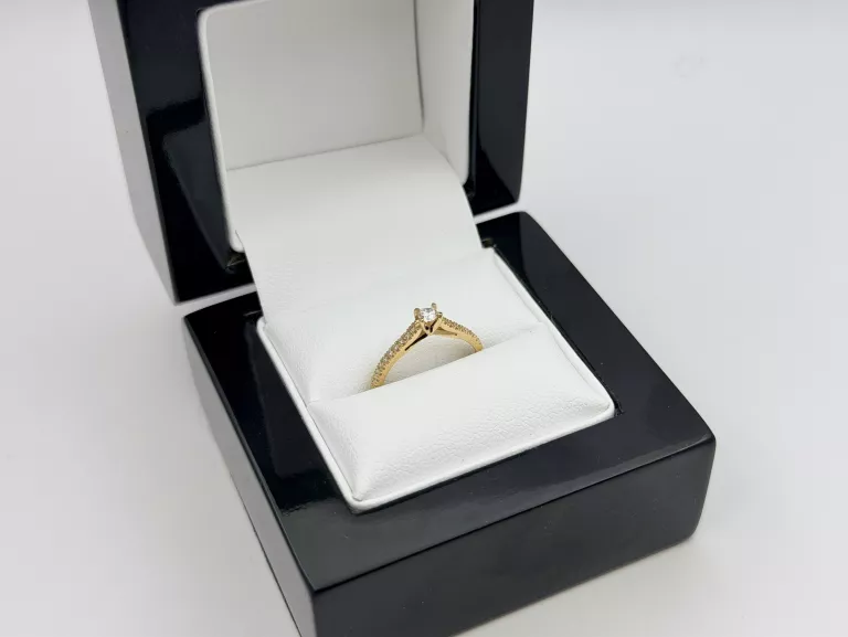 zloty-pierscionek-z-diamentami-009ct019ct-750-18k-r8-174g-waga-174
