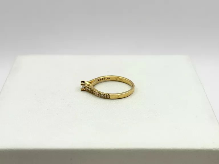 zloty-pierscionek-z-diamentami-009ct019ct-750-18k-r8-174g-proba-zlota-206646-228238