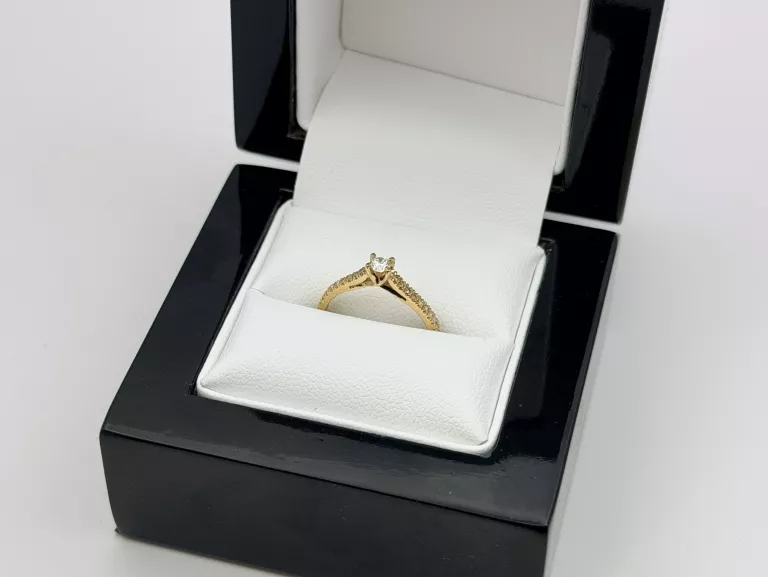 zloty-pierscionek-z-diamentami-009ct019ct-750-18k-r8-174g-rodzaj-2205-2