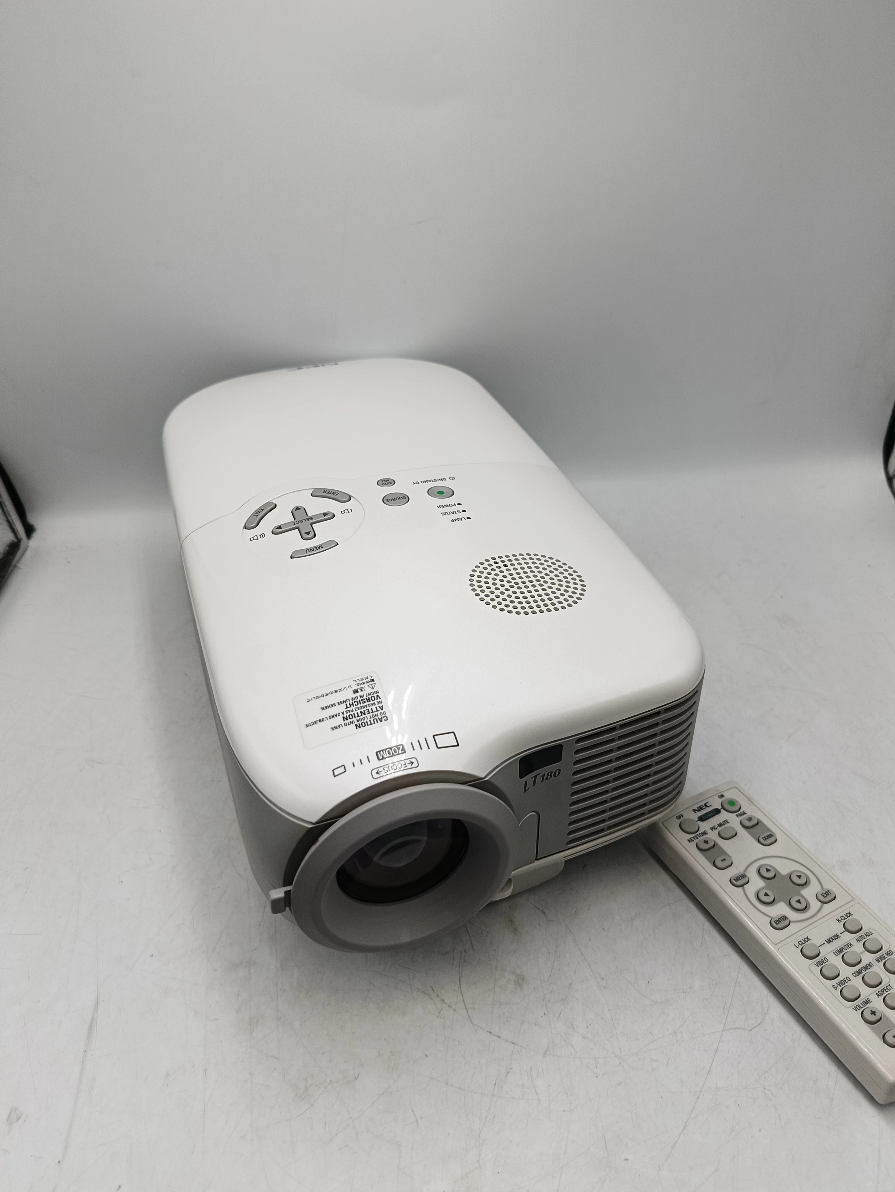 projektor-lcd-nec-lt180-srebrny-slowackiego-17-katowice