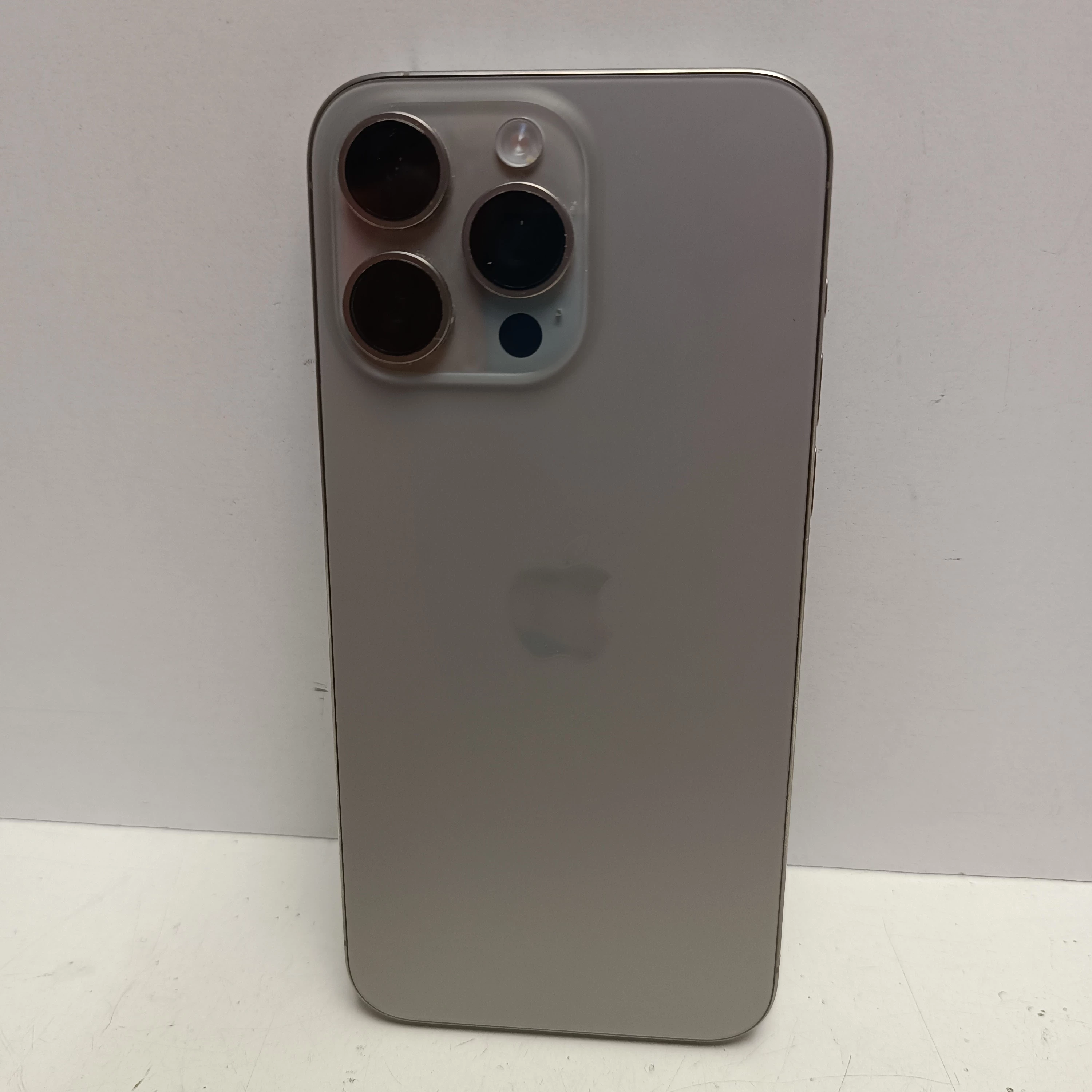 telefon-iphone-15-pro-max-256gb-bateria-88-komunikacja-219-2