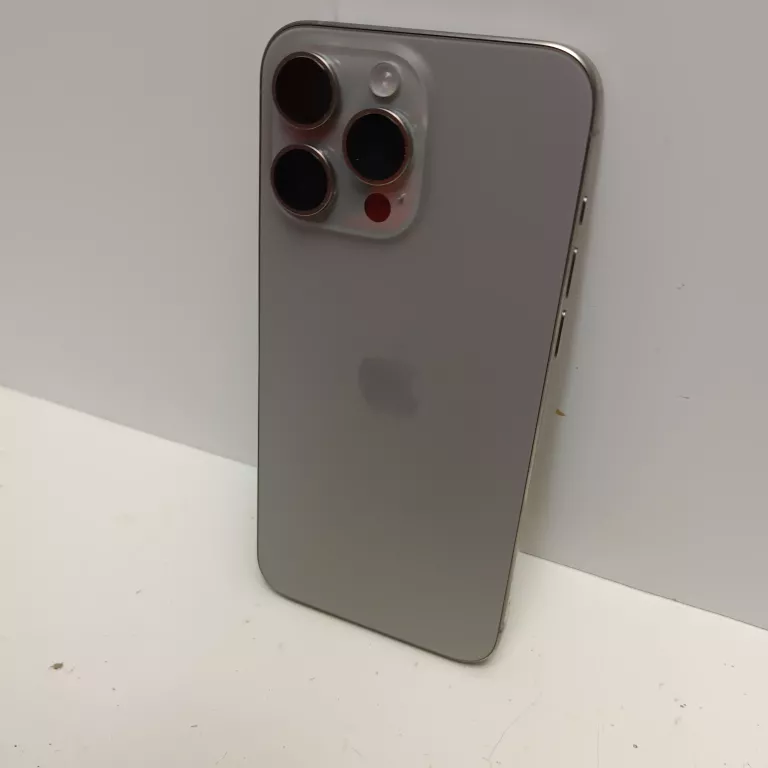 telefon-iphone-15-pro-max-256gb-bateria-88-system-operacyjny-4388-7