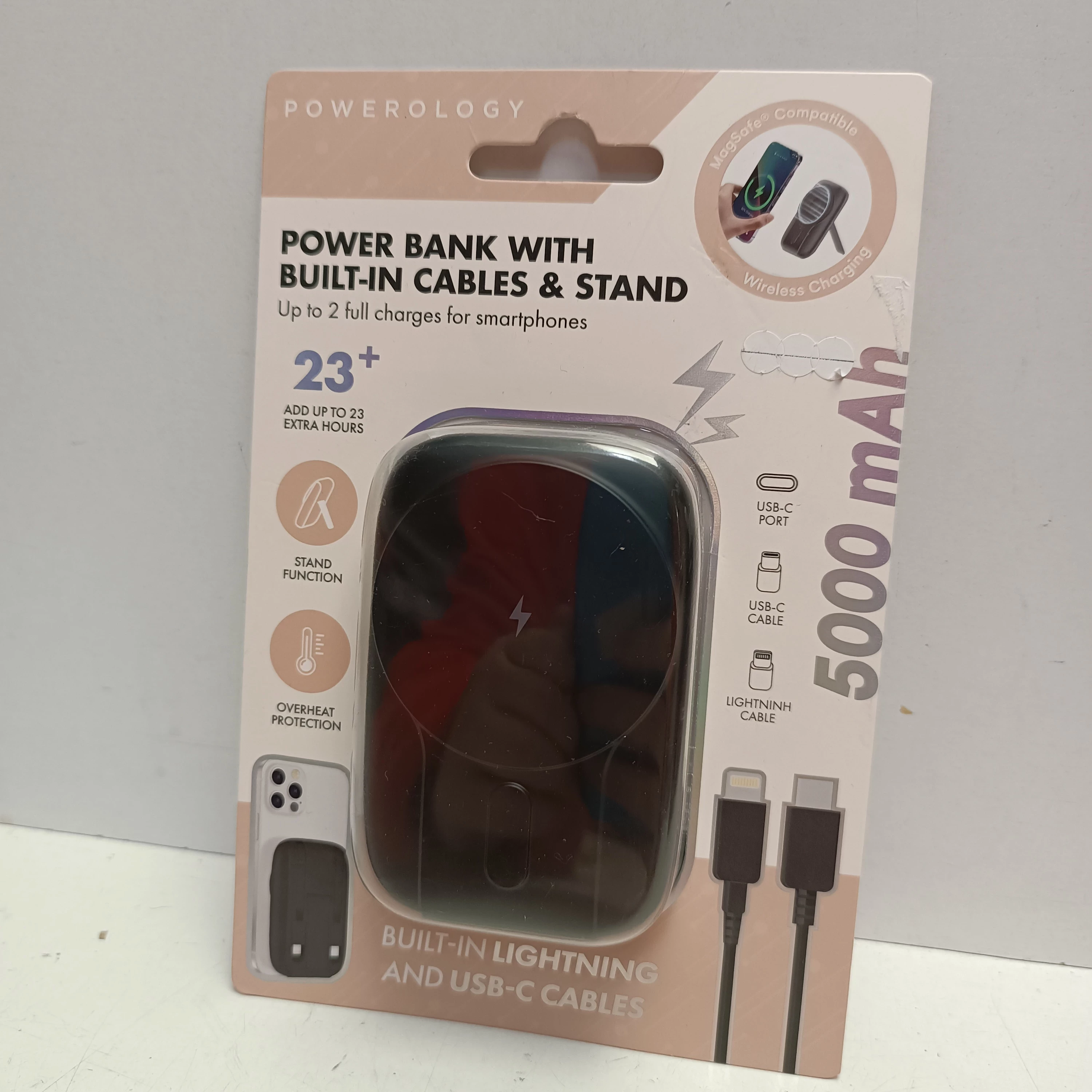 powerbank-powerology-5000-mah-z-kablami-stojakiem-magsafe-ean-gtin-682696030211