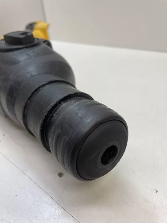 mlotowiertarka-dewalt-dch133-opis-maksymalna-moc-80000